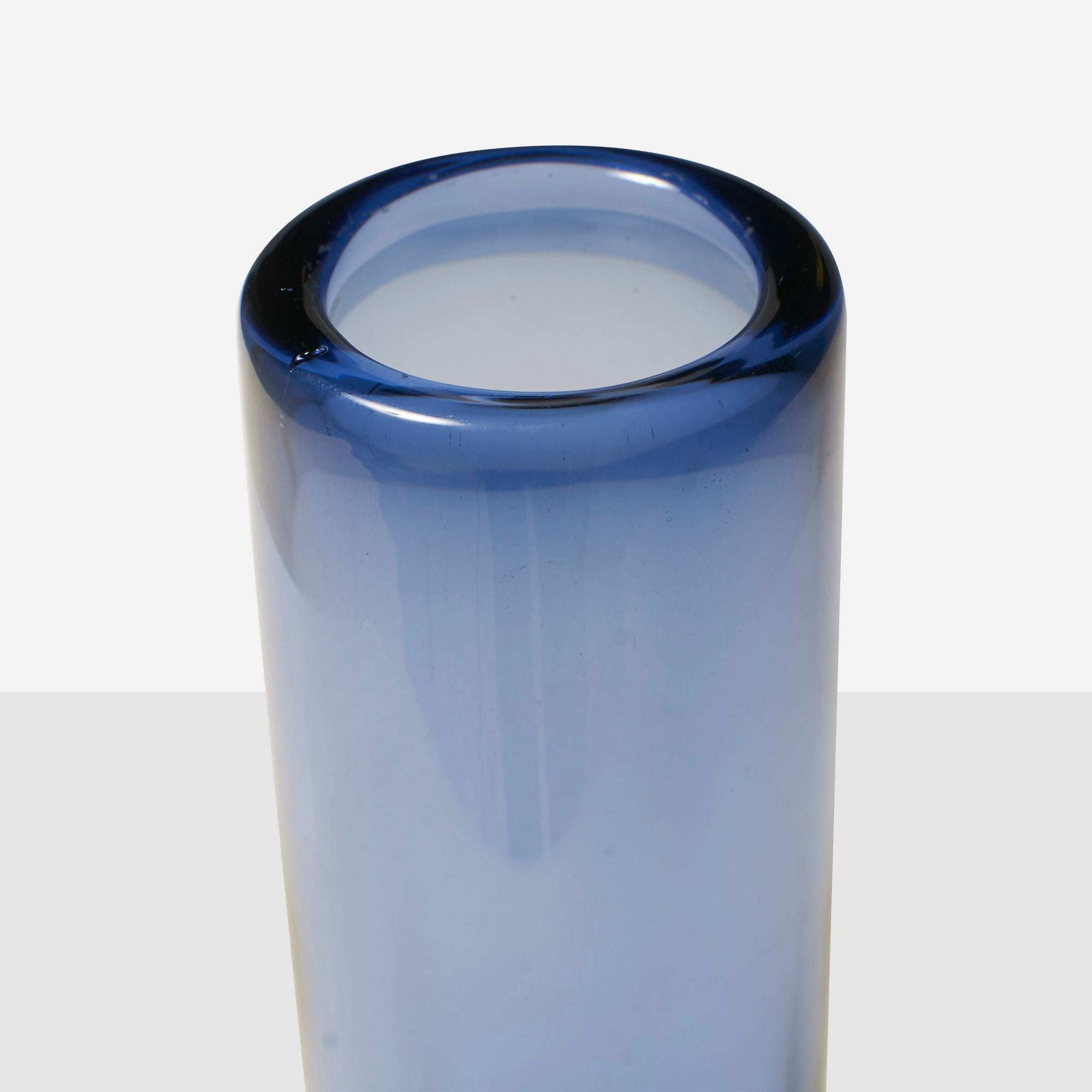Moderno Vaso cilindrico di Per Lutken in vendita