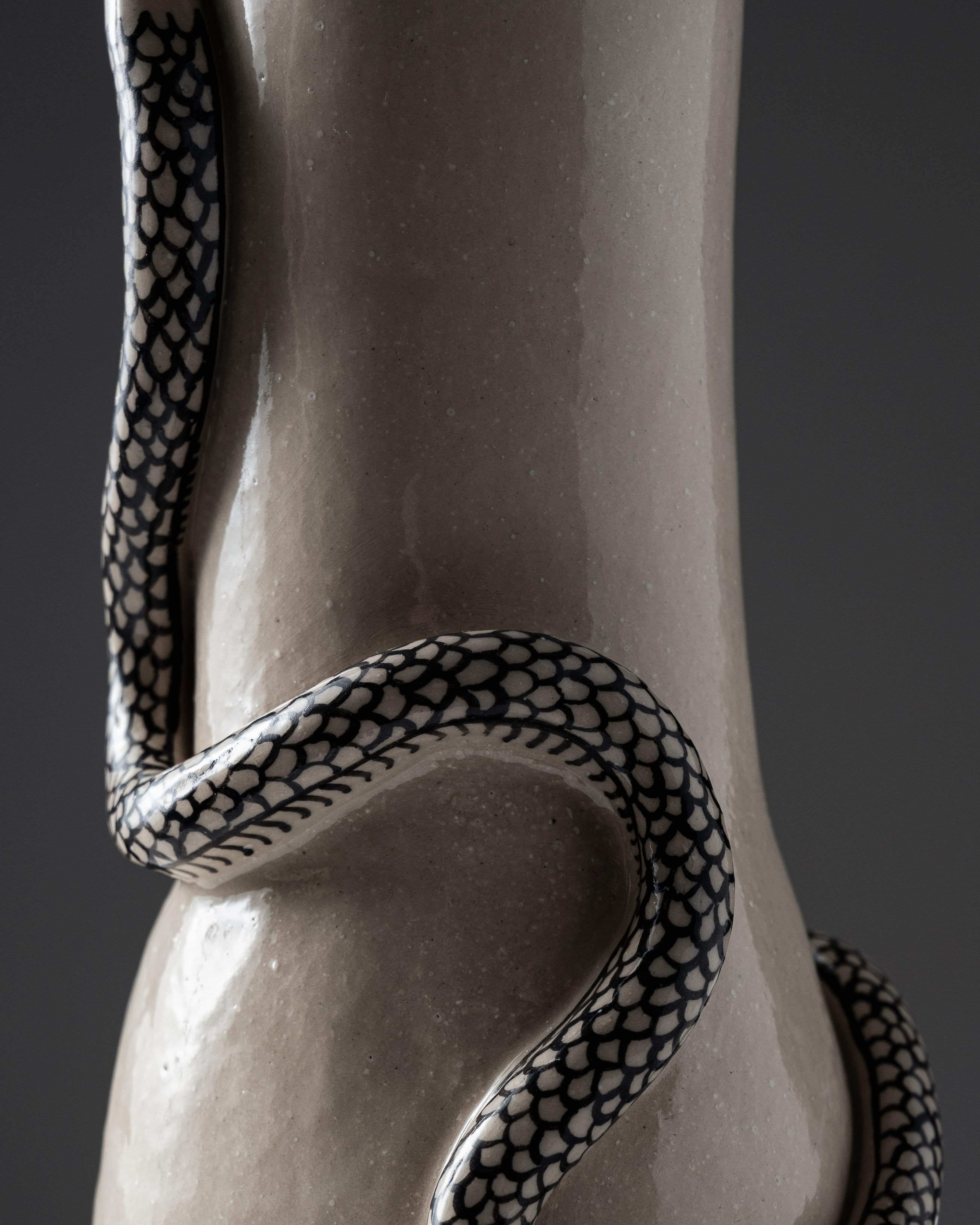 Cylindrical vase 