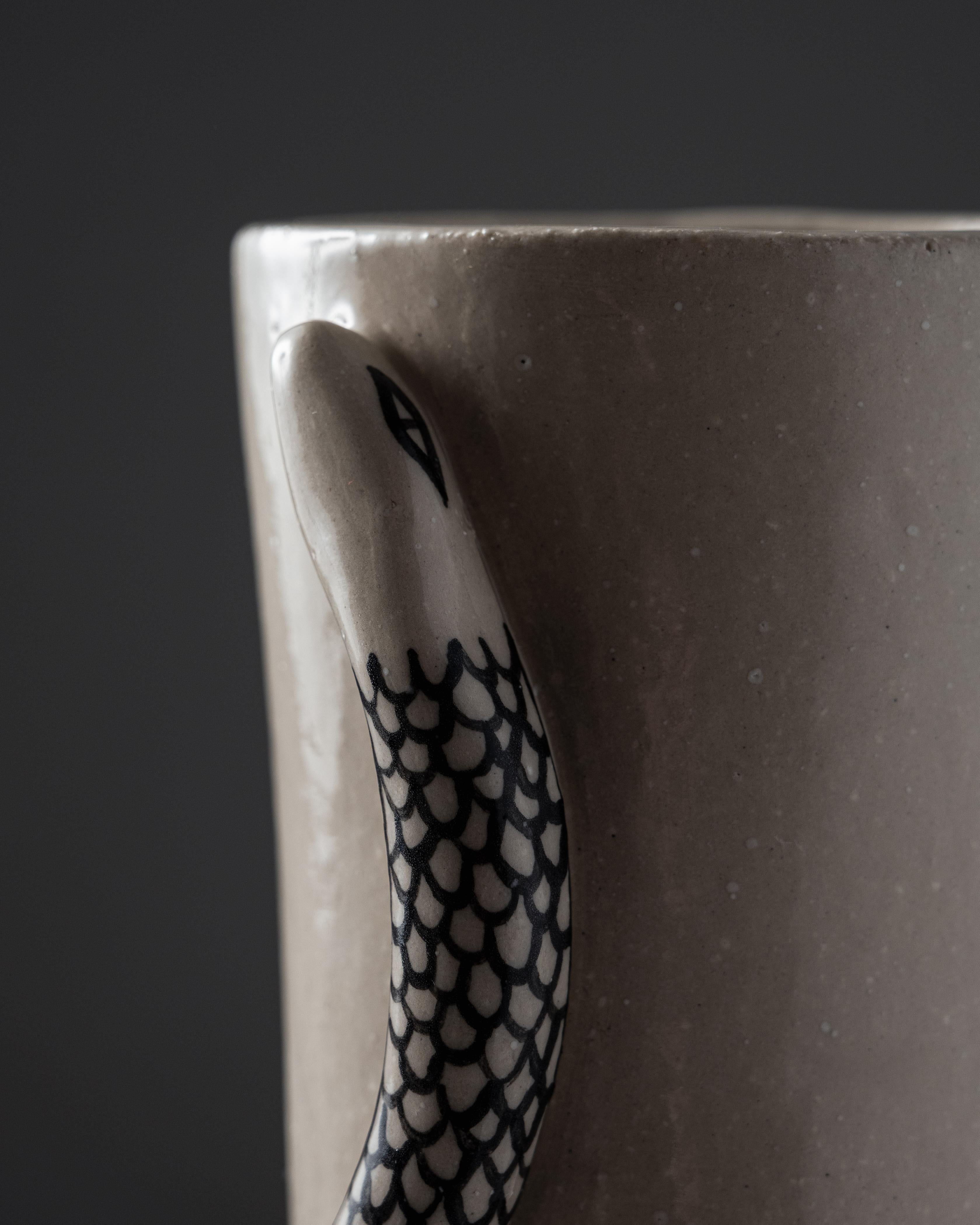 Cylindrical vase 