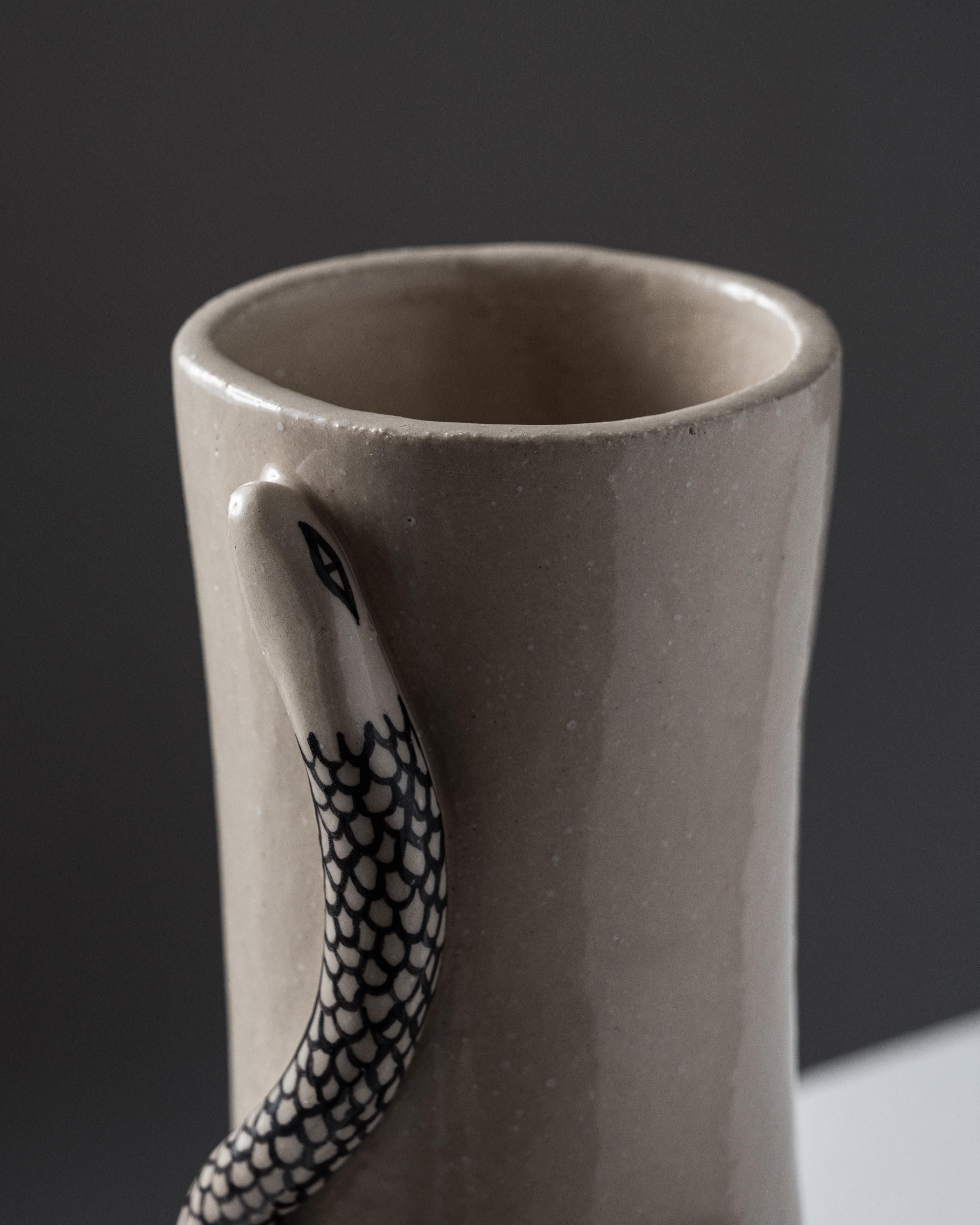 Cylindrical vase 