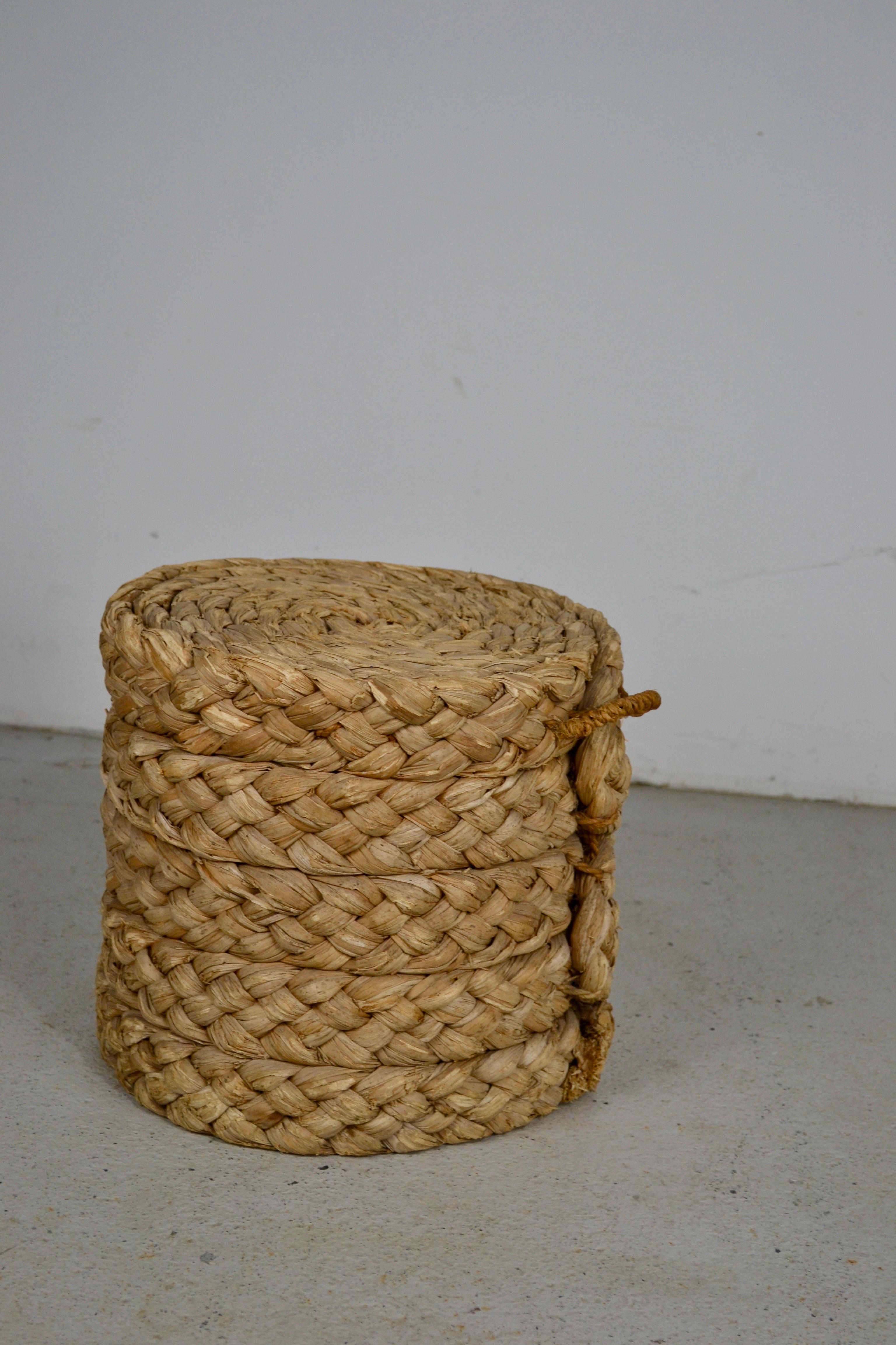 Cylindrical Woven Rush Stool or Footrest, Audoux & Minet, France, 1950s In Good Condition For Sale In SOTTEVILLE-LÈS-ROUEN, FR