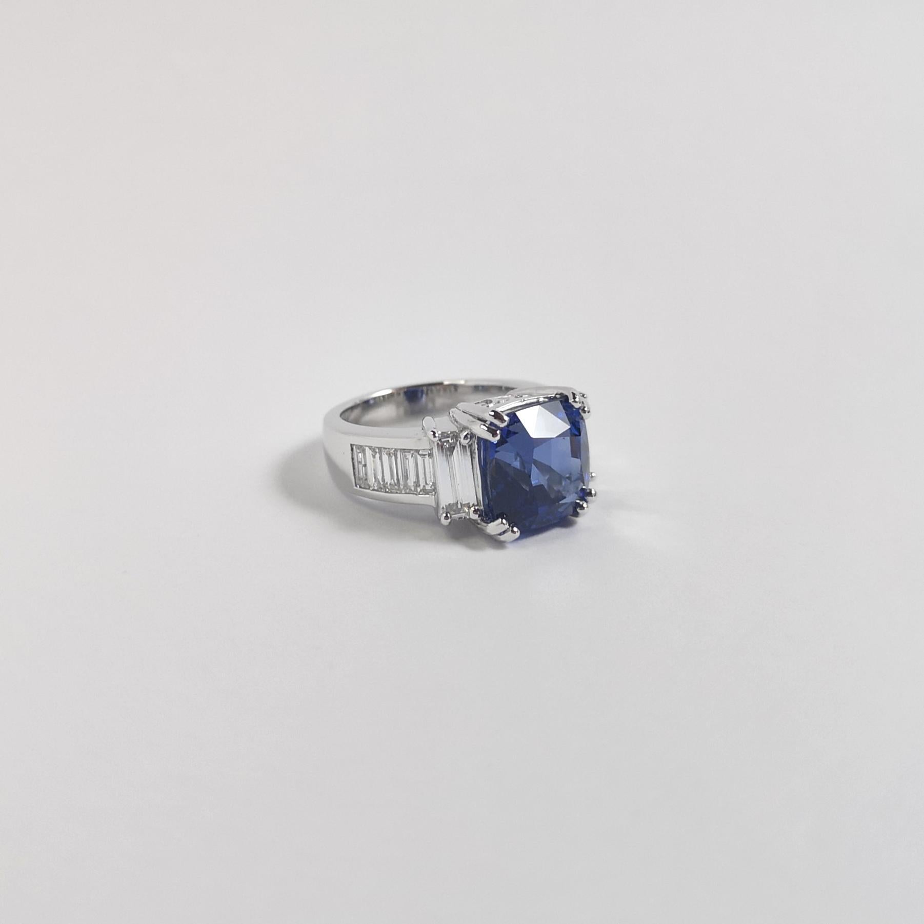 Zylonblauer Saphir mit Diamantring aus Platin 950 in Platinfassungen gefasst im Angebot 7