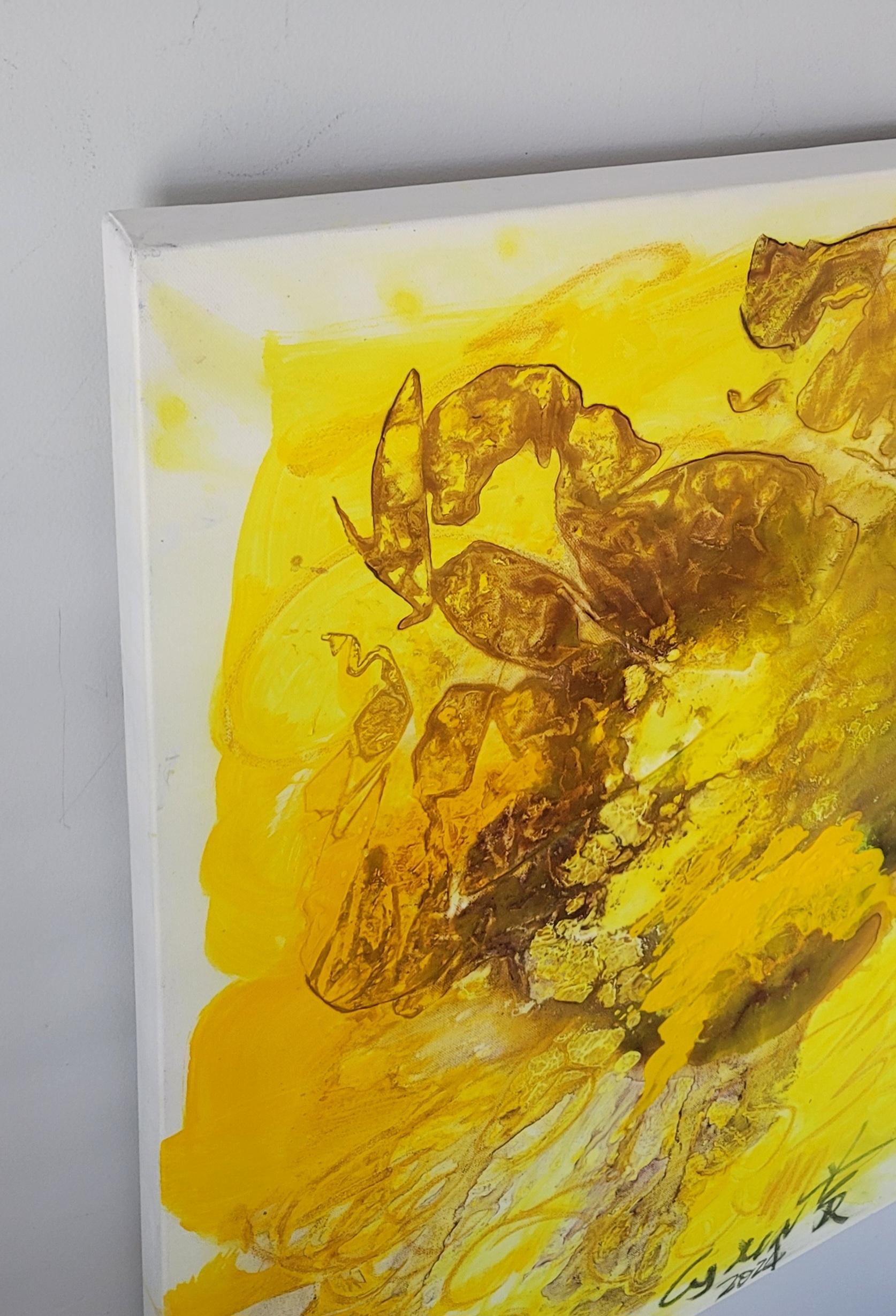 Cymn Wong’s style of mixed media paintings are developed alongside with pastel, crayon, acrylic and ink.  Rooted from traditional Chinese ink-brush painting to contemporary New York Abstract Expressionism, Wong wields various free and fluent but