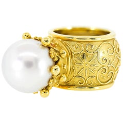 Cynthia Bach South Sea Pearl and Gold Ring
