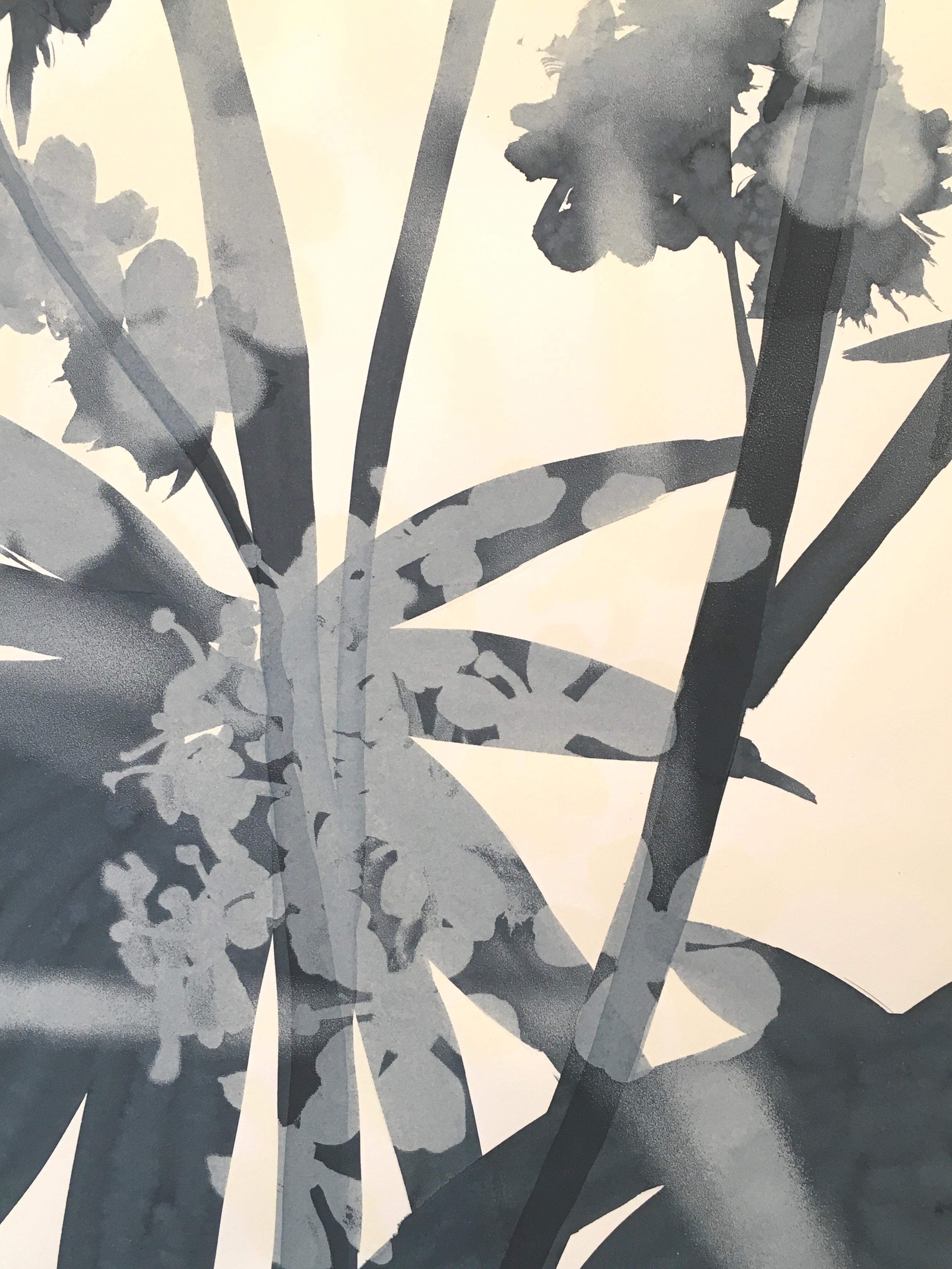 Bean Blossoms, Natur, Monoprint, botanisch, blau, weiß, ungerahmt – Painting von Cynthia MacCollum
