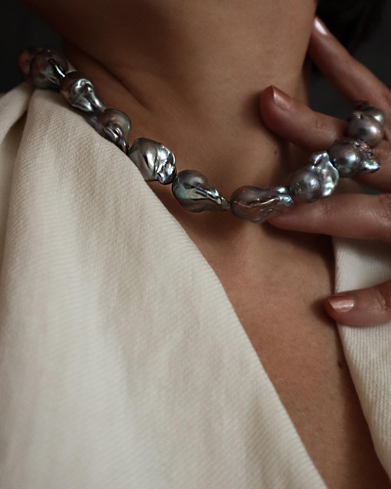 Cyntia Miglio Baroque Pearl Collar In New Condition In Toronto, Ontario