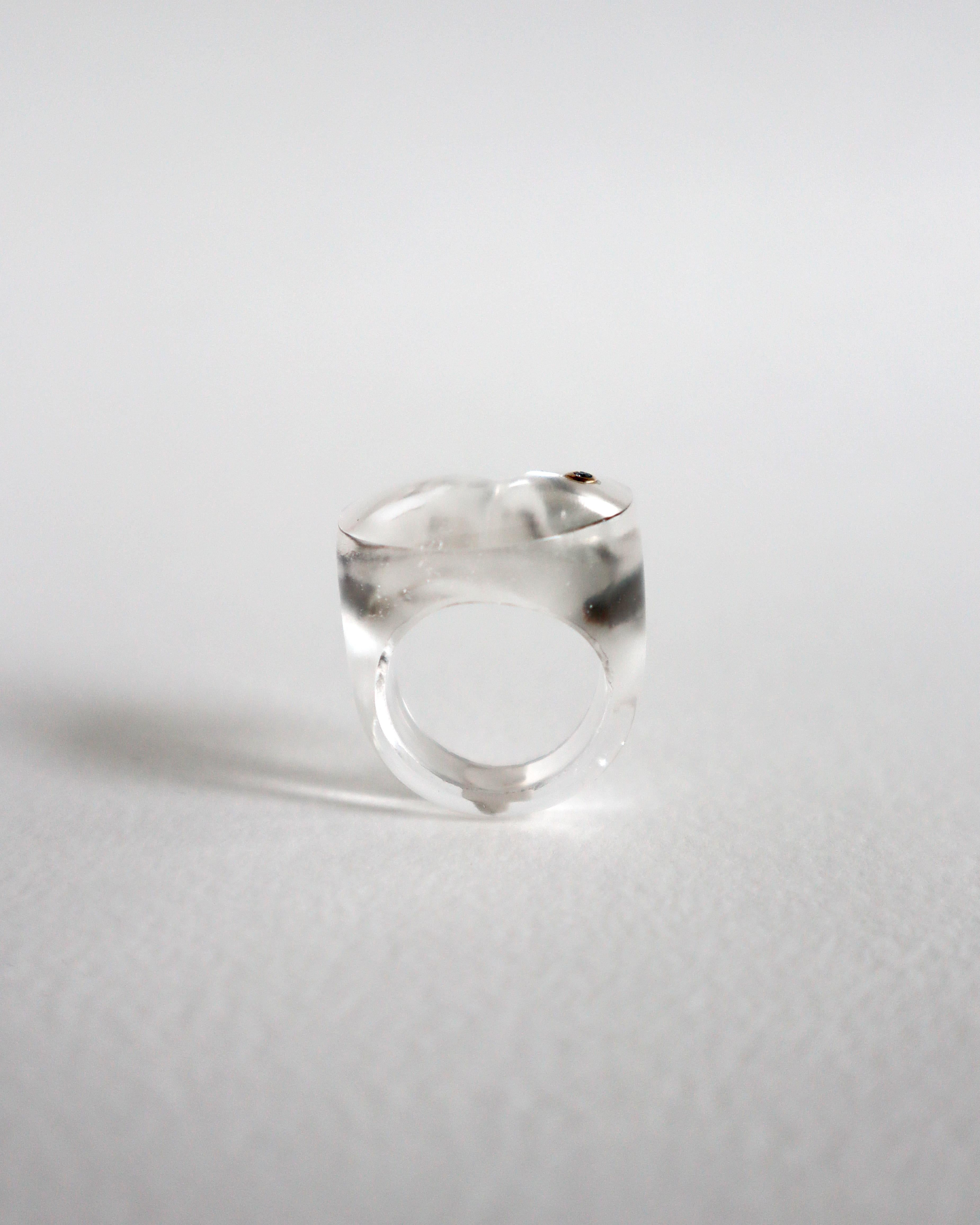 Cyntia Miglio Clear Quartz Sculpt Ring with a Diamond For Sale 3