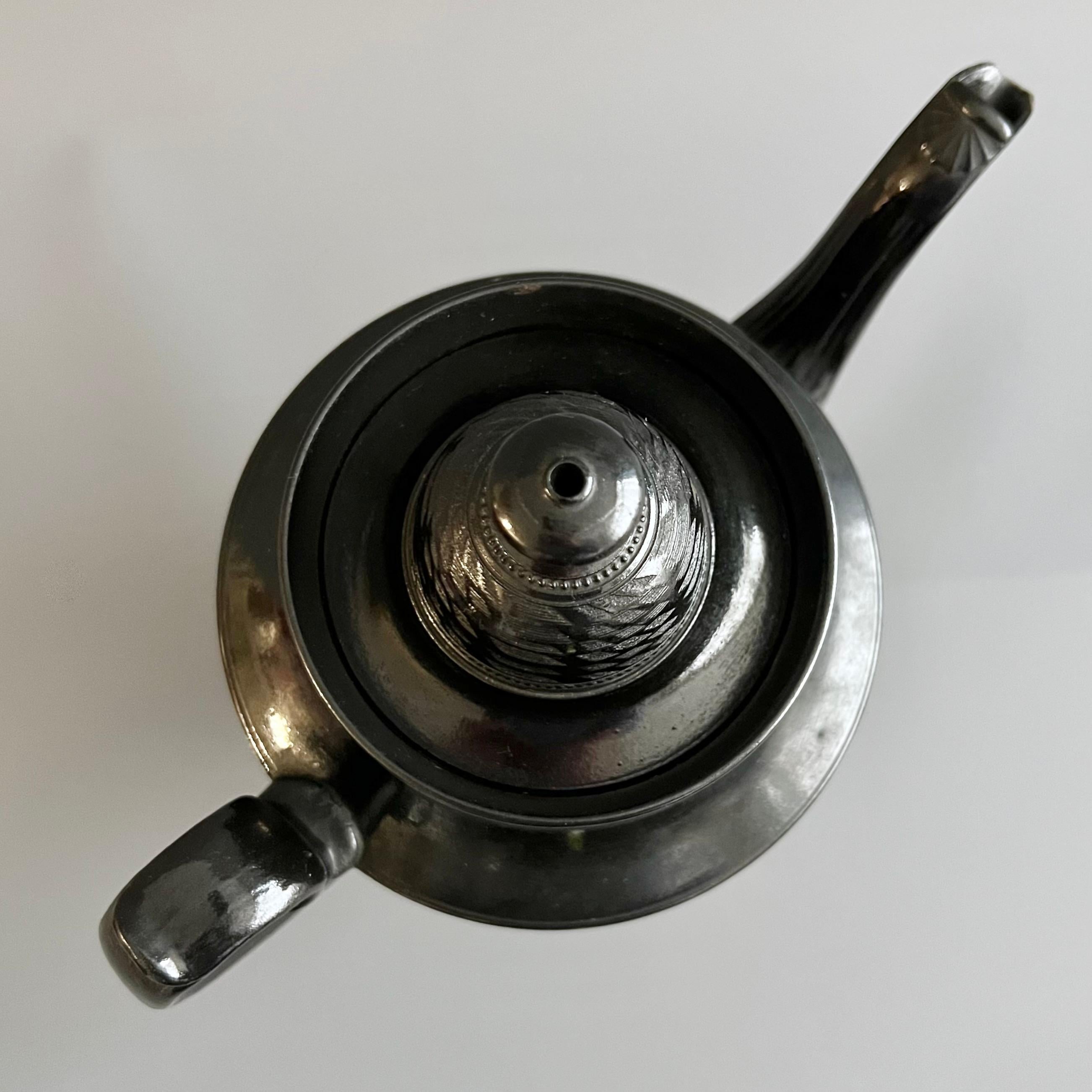 Early 19th Century Cyples Coffee Pot, Black Basalt, Engine Turned Neoclassical, circa 1820