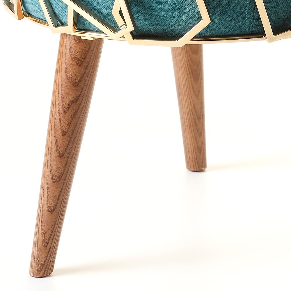 Laiton Tabouret de Cyprus avec tissu en velours turquoise en vente