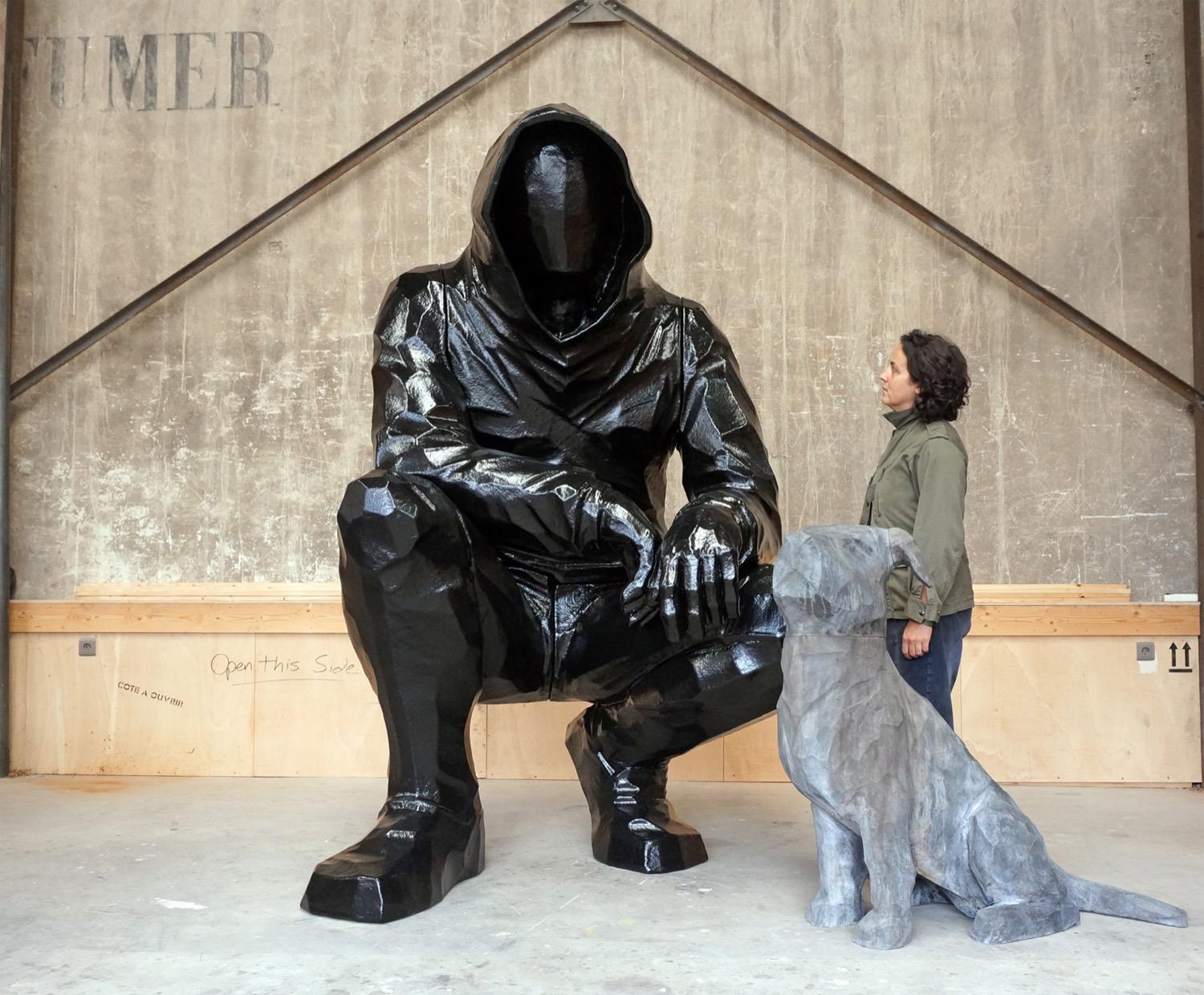 Temoin (Witness) monumental sculpture of a Man and his Dog by French sculptor - Contemporary Sculpture by Cyrille André