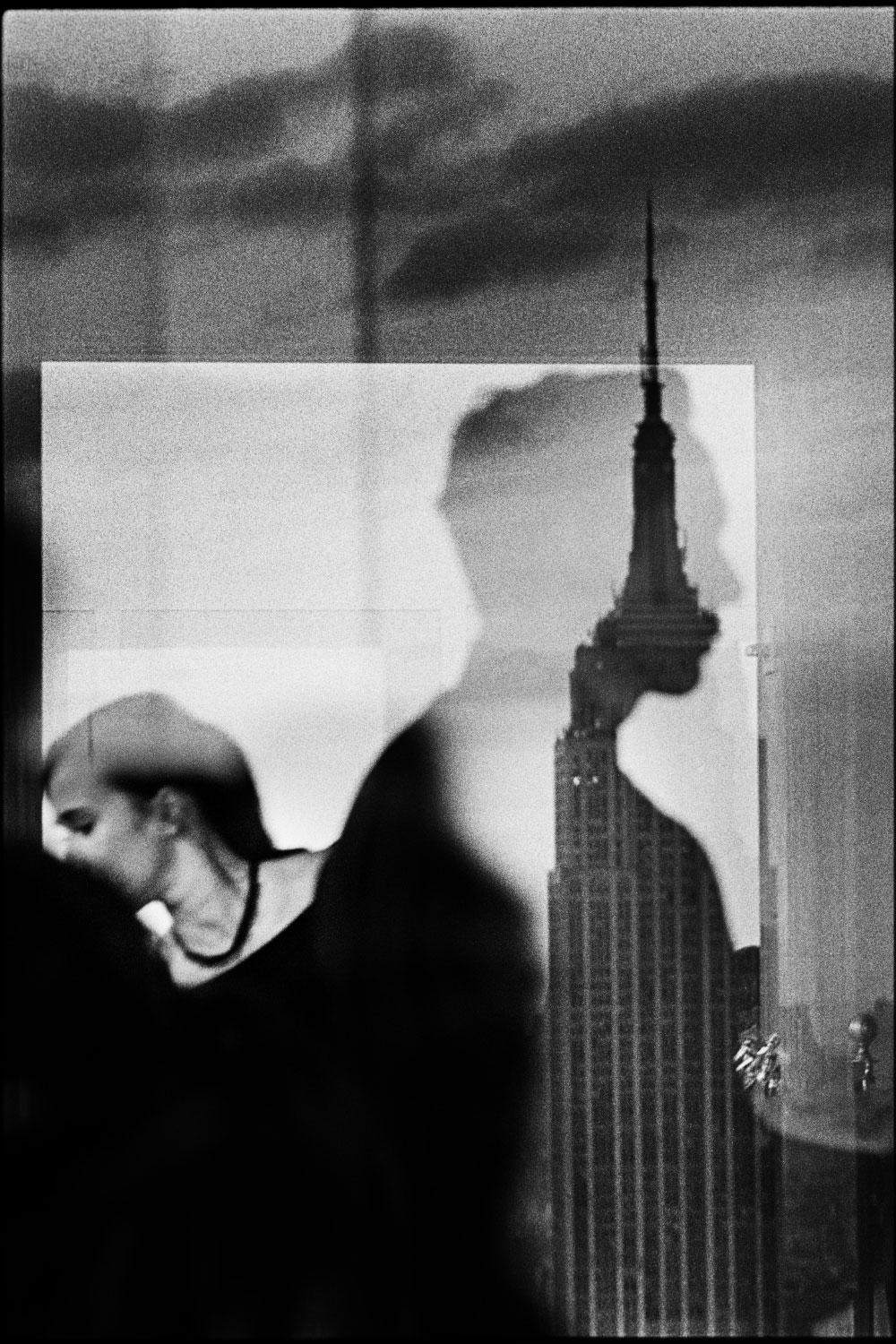 Schwarz-Weiß-Originalfotografie von Cyrille Druart 
Auflage: I/V
Abmessungen:  120 x 90 cm
Signiert und nummeriert


Cyrille Druart ist ein französischer Fotograf und Architekt. Ein Buch über seine neue Serie wird demnächst veröffentlicht. Er wird