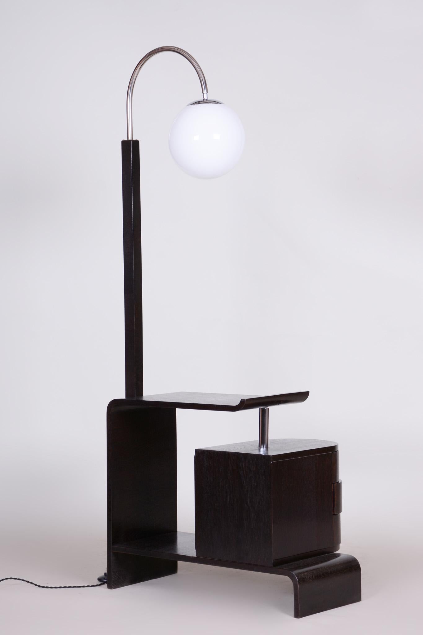 Czech Art Deco Floor lamp by Jindrich Halabala, Oak, Chrome and Steel, 1930s 5