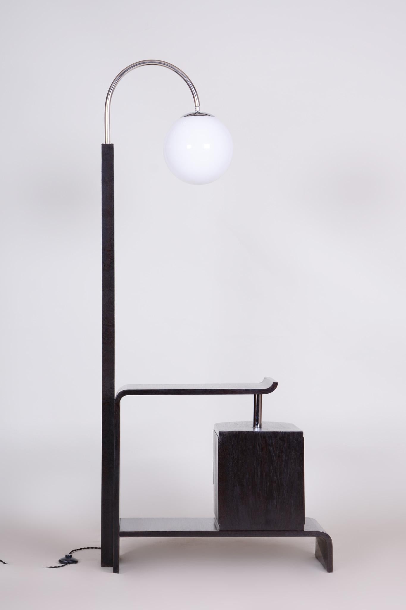 Czech Art Deco Floor lamp by Jindrich Halabala, Oak, Chrome and Steel, 1930s 6