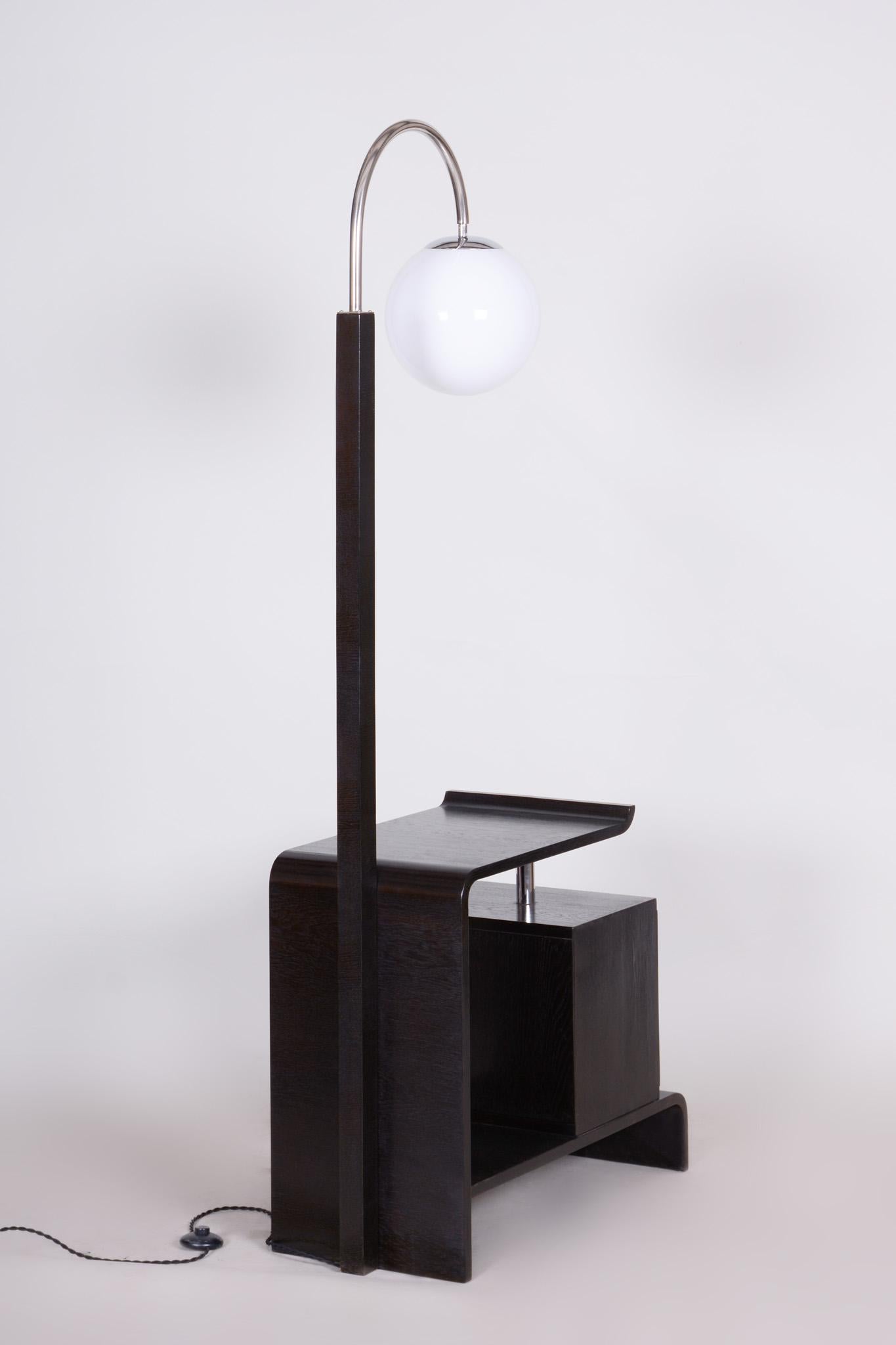 Czech Art Deco Floor lamp by Jindrich Halabala, Oak, Chrome and Steel, 1930s 8