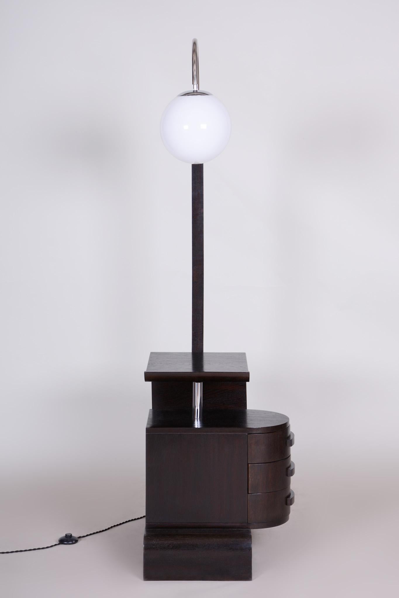 Czech Art Deco Floor lamp by Jindrich Halabala, Oak, Chrome and Steel, 1930s 3