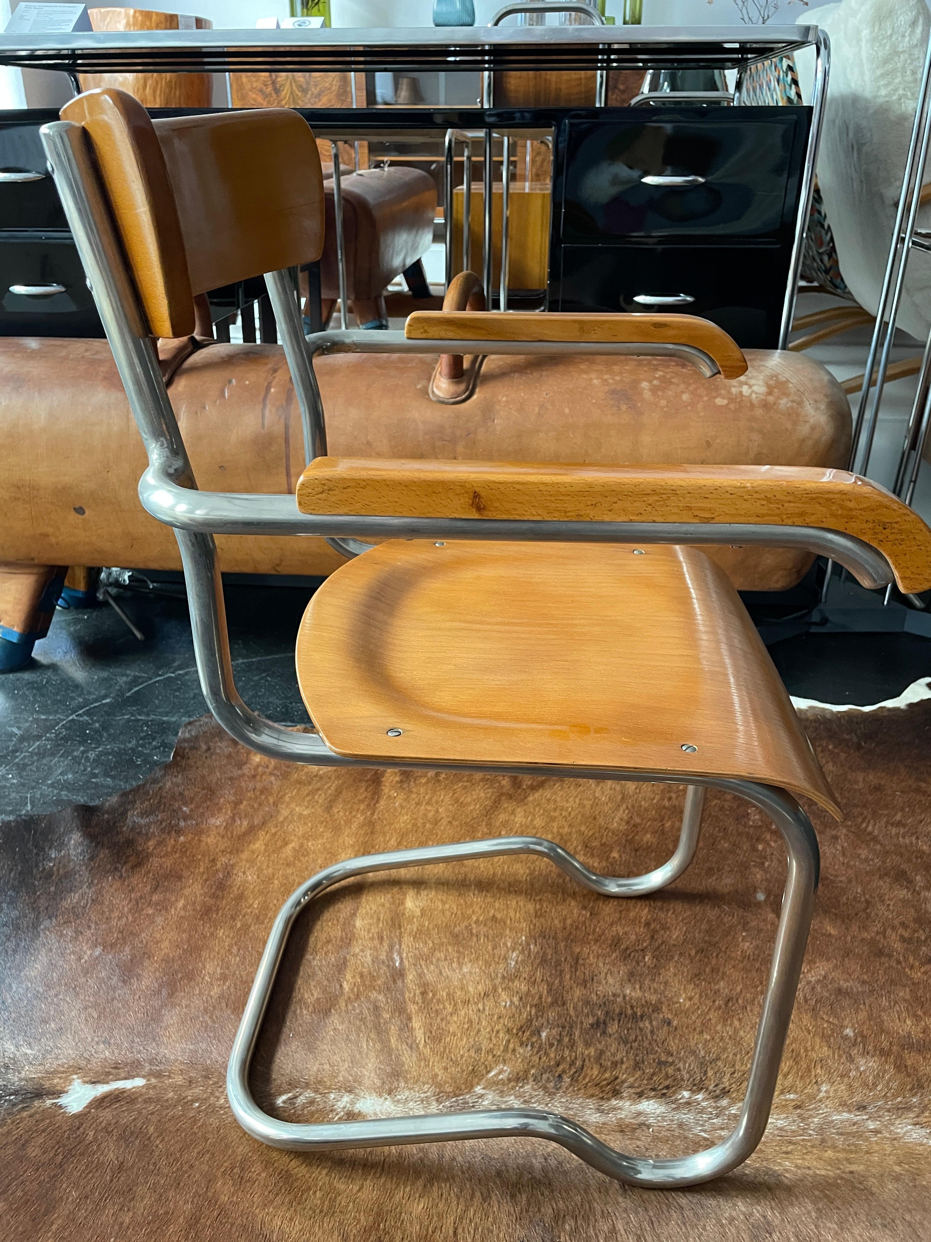 20th Century Czech Art Deco tubular steel cantilever chair by Ladislav Zak, 1930s For Sale
