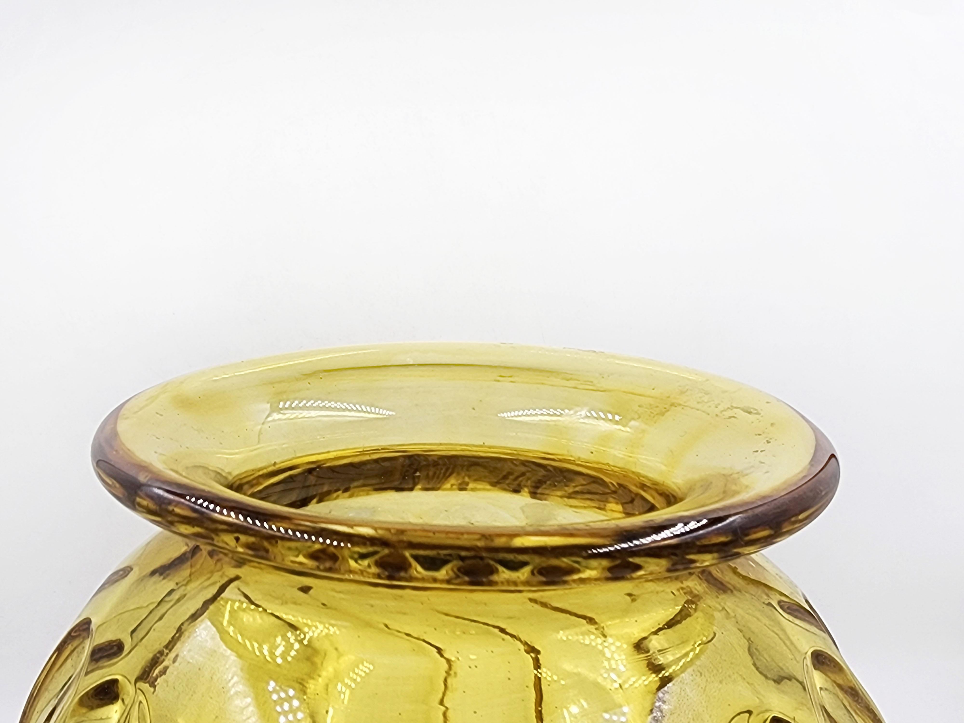 Fatto a mano Vaso Art Deco ceco di Rudolf Schrotter in vendita
