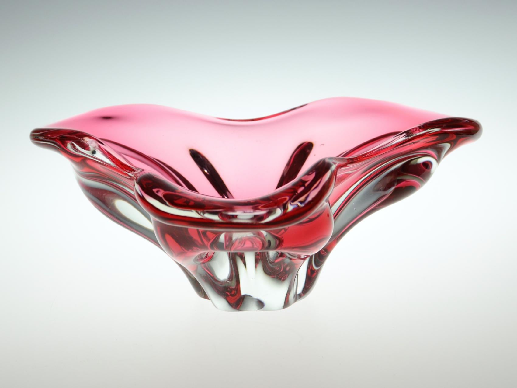 Mid-Century Modern Czech Art Glass Bowl by Josef Hospodka, Chribska Glasswork, 1960