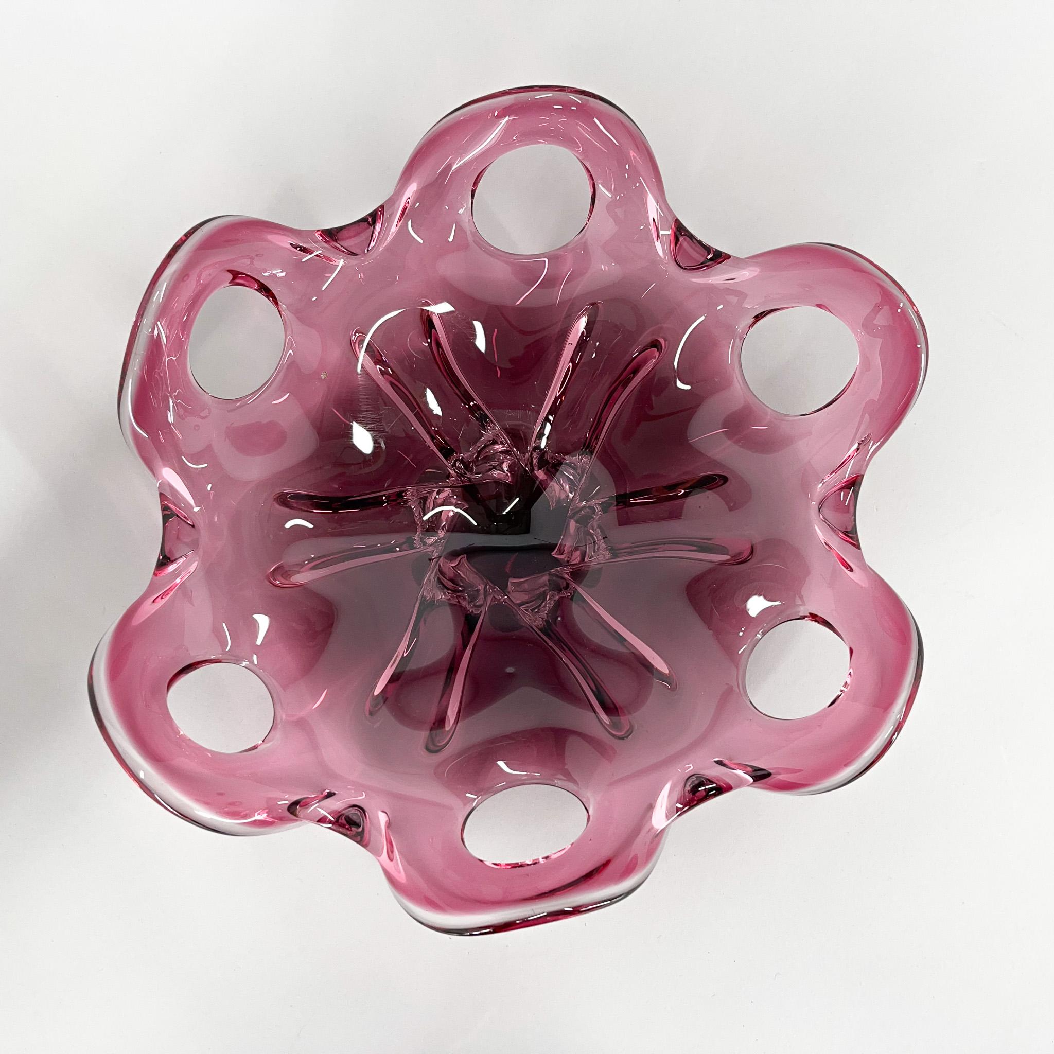 Czech Art Glass Bowl by Josef Hospodka for Chribska Glassworks, 1960s In Good Condition In Praha, CZ