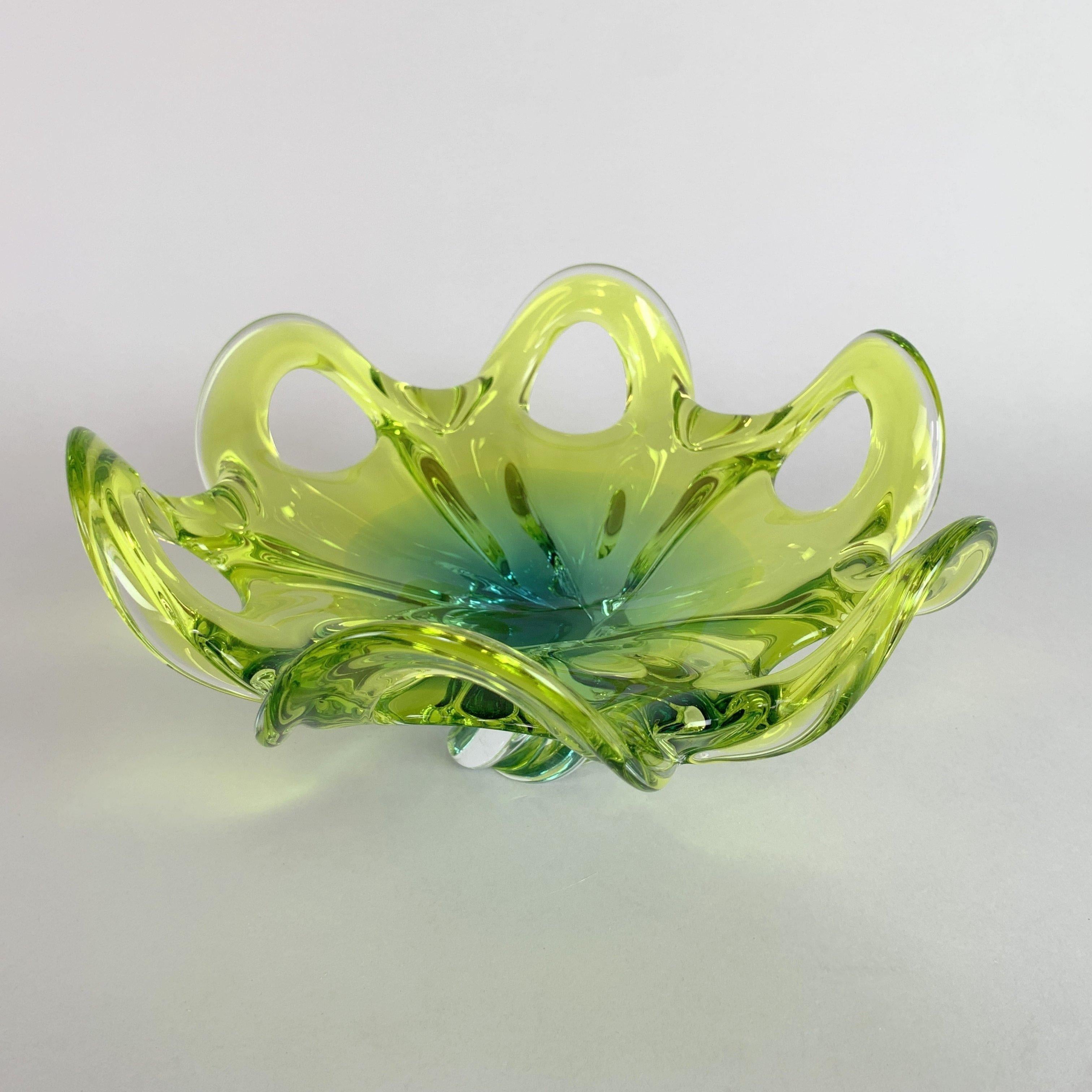 Mid-20th Century Czech Art Glass Bowl by Josef Hospodka for Chribska Glassworks