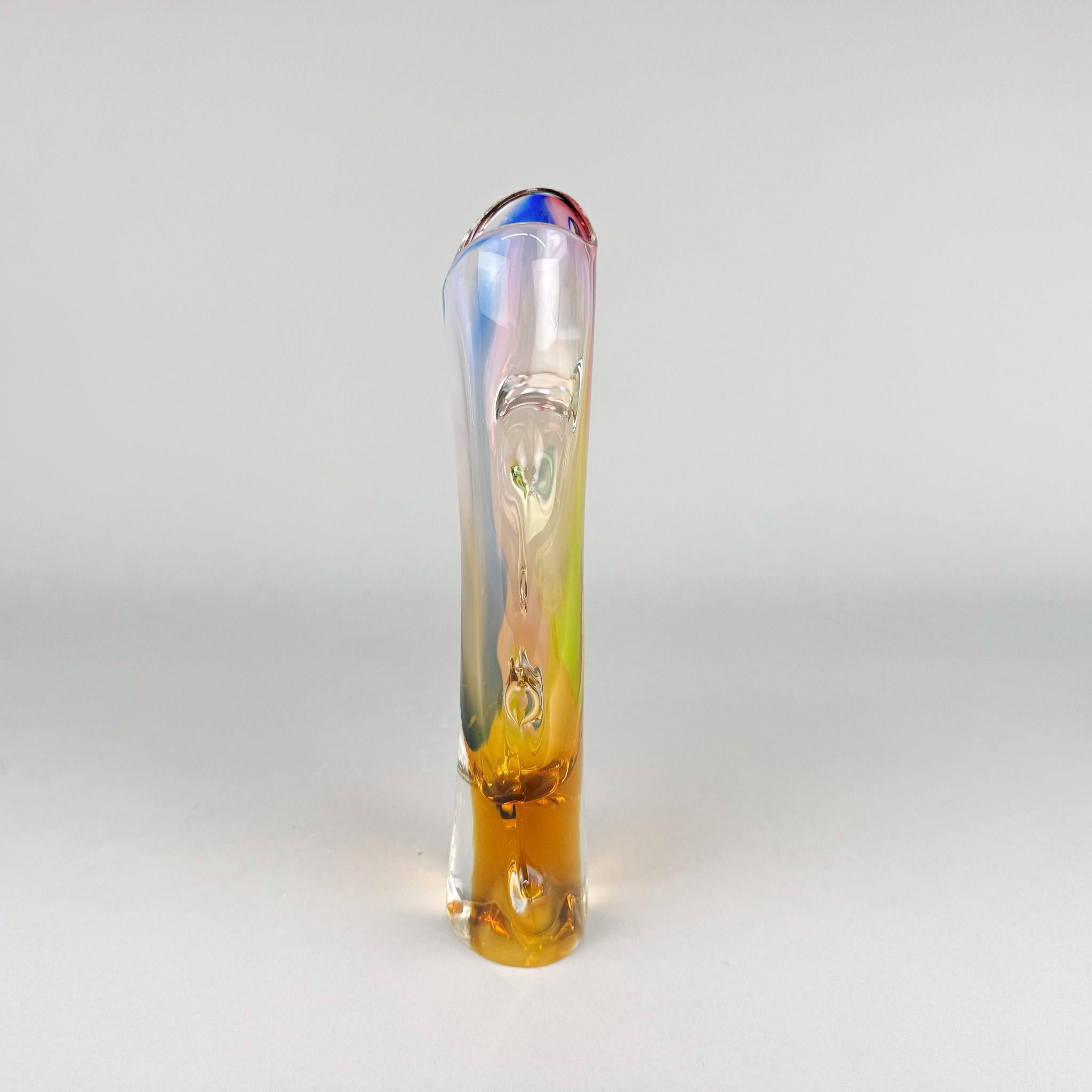Vase en verre d'art tchèque de Josef Rozinek pour Novy Bor Glassworks, années 1960 en vente 1