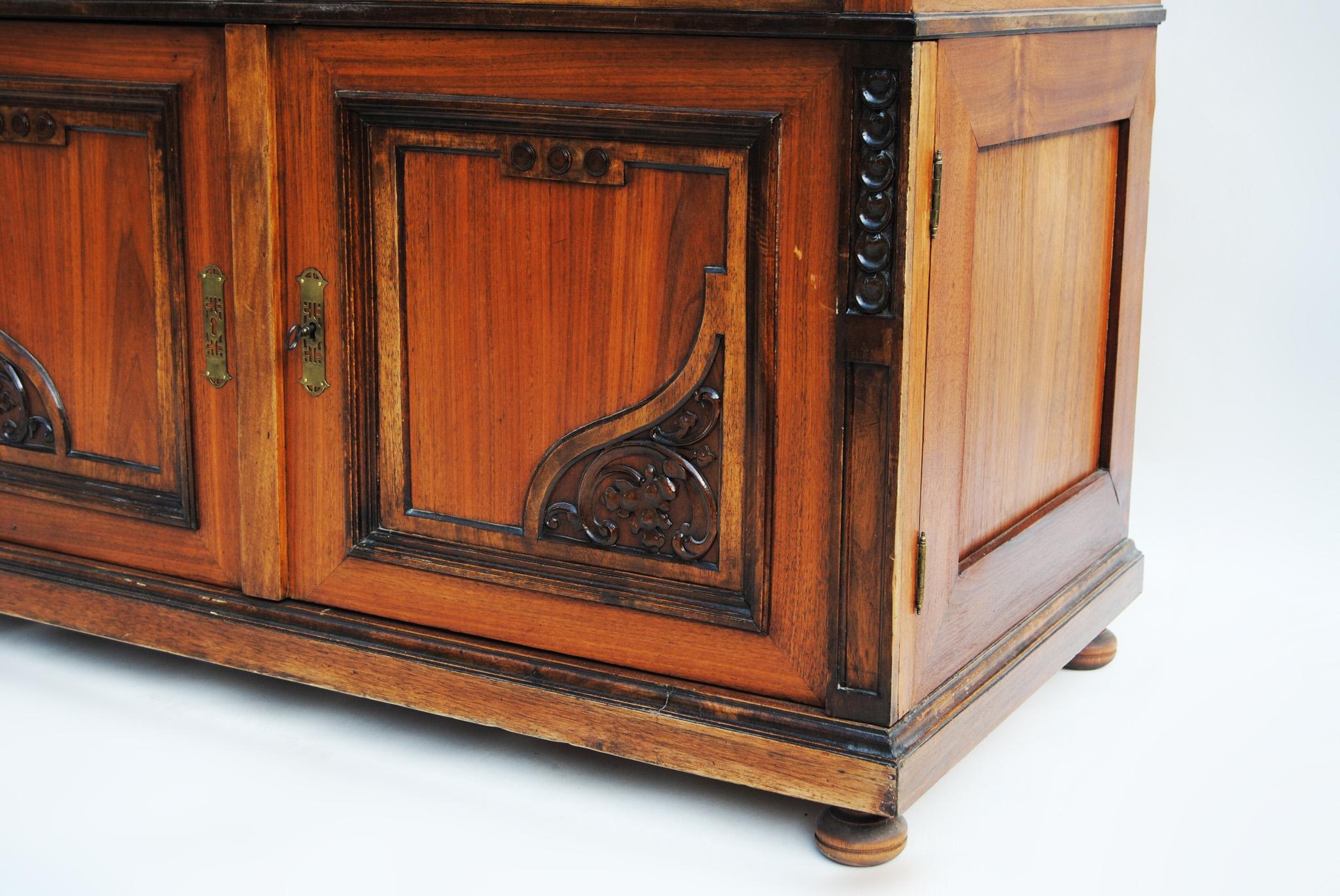 Czech Art Nouveau Dressing Table with Mirror, Walnut, Restored, 1910s For Sale 2