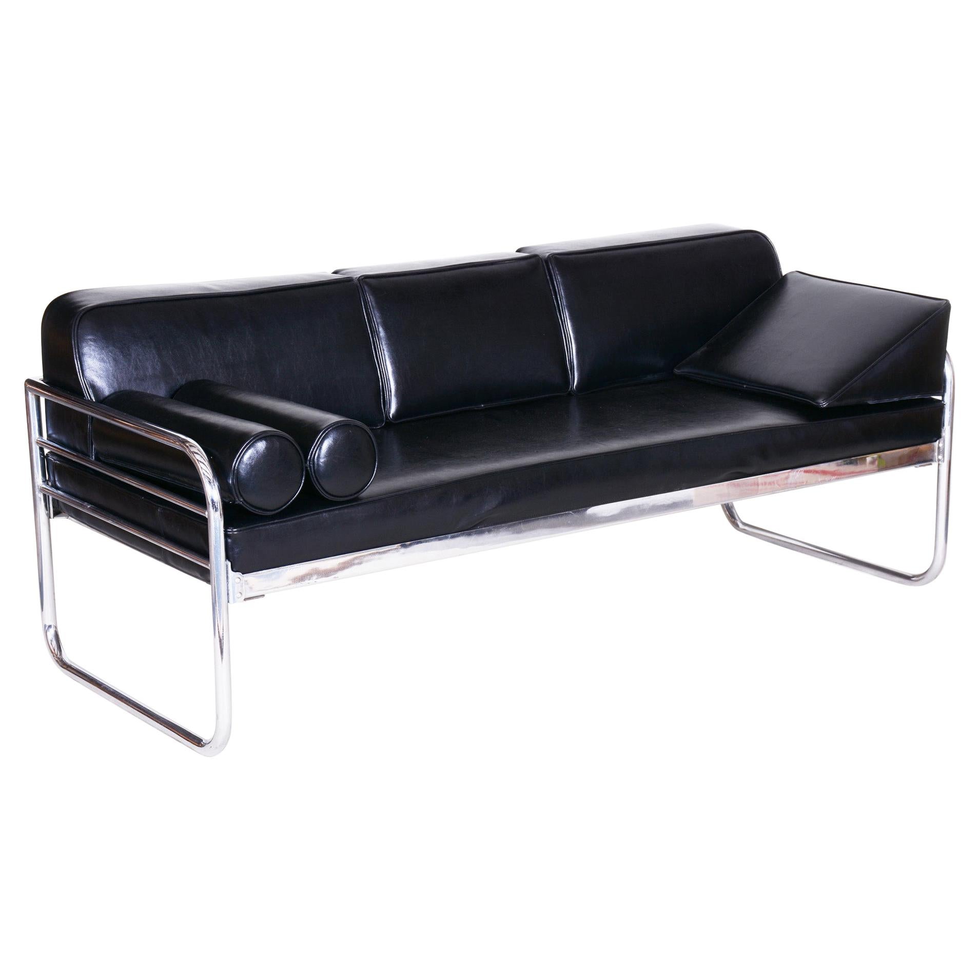 Czech Bauhaus Black Tubular Chrome Sofa by Hynek Gottwald, New Upholstery, 1930s For Sale
