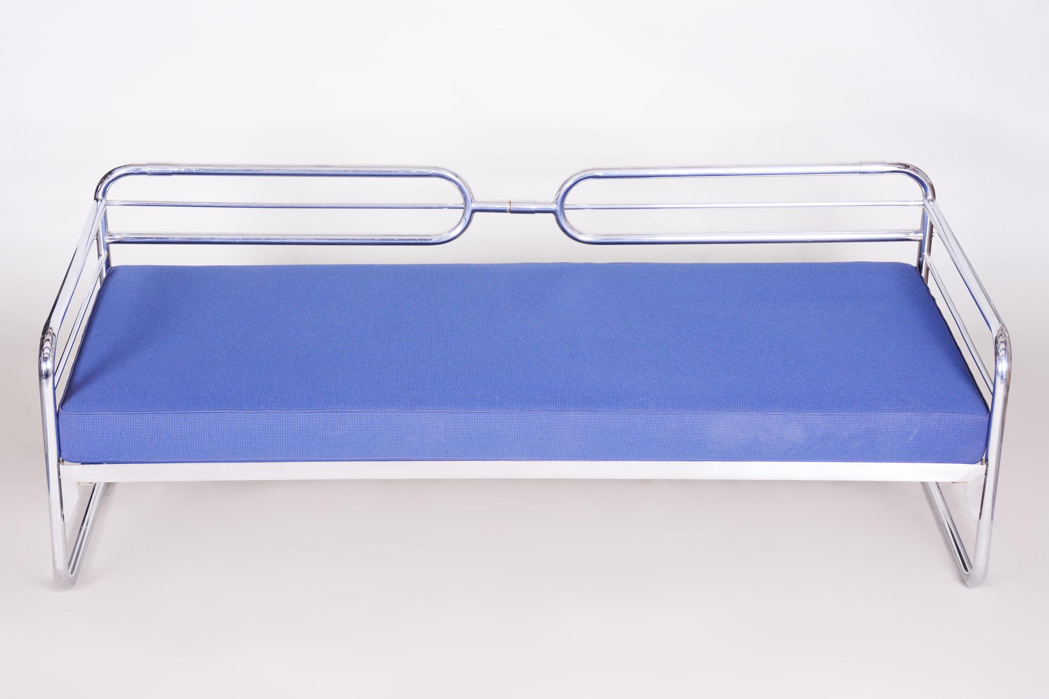 Czech Bauhaus Blue Tubular Chrome Sofa by Hynek Gottwald, New Upholstery, 1930s For Sale 3