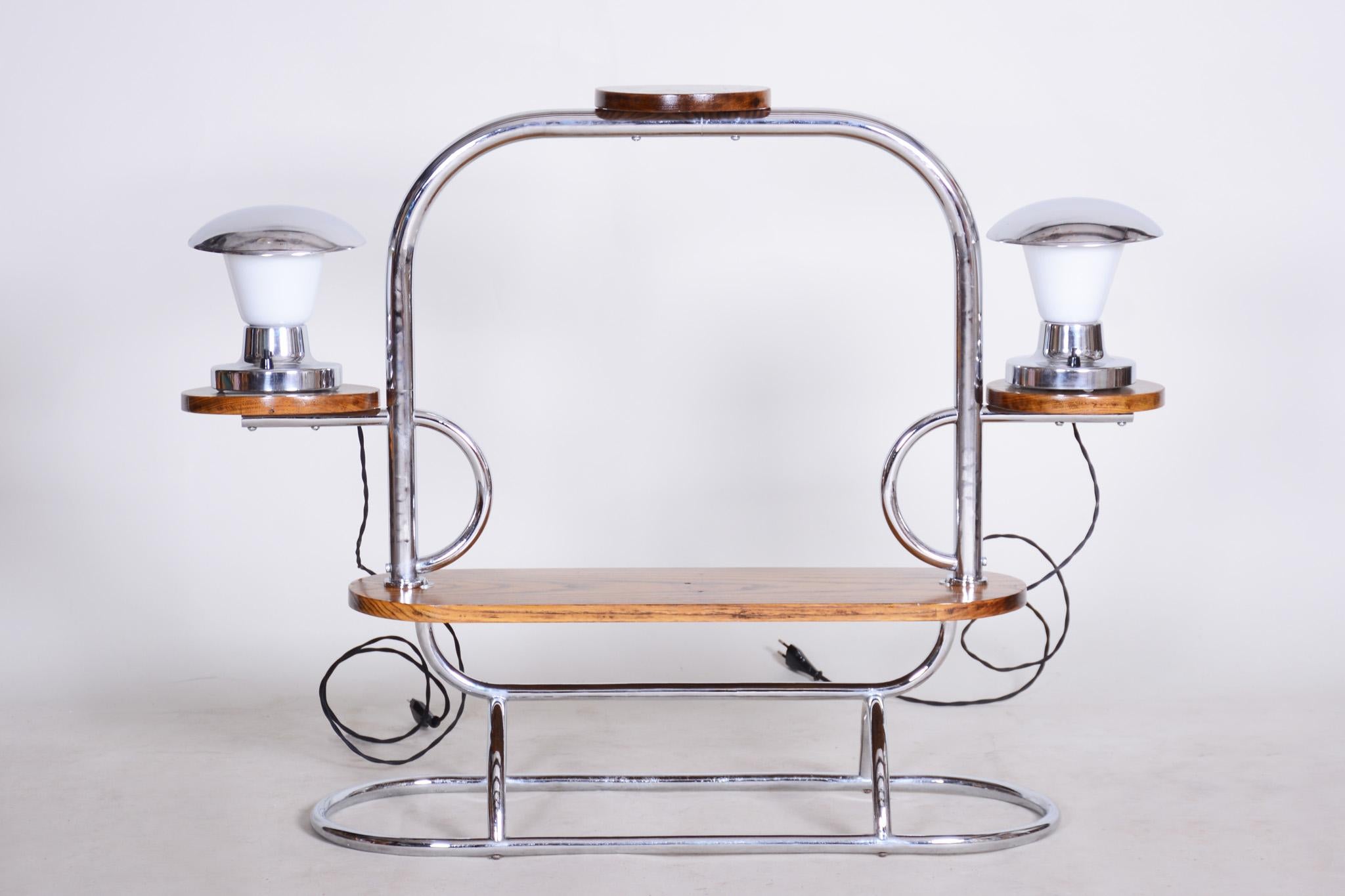 Czech Bauhaus Chrome Flower Stand Made Out of Oak, Lacquered, 1930s In Good Condition For Sale In Horomerice, CZ