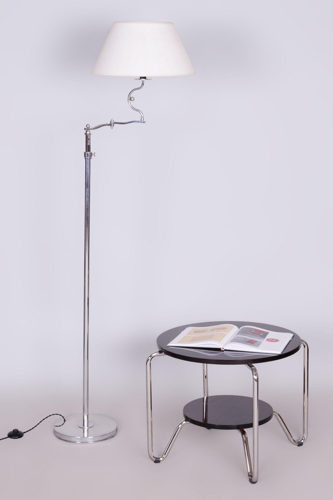 Czech Bauhaus Floor Lamp, Textile Lamp Shade, Chrom-Plated Steel, 1920s In Good Condition For Sale In Horomerice, CZ