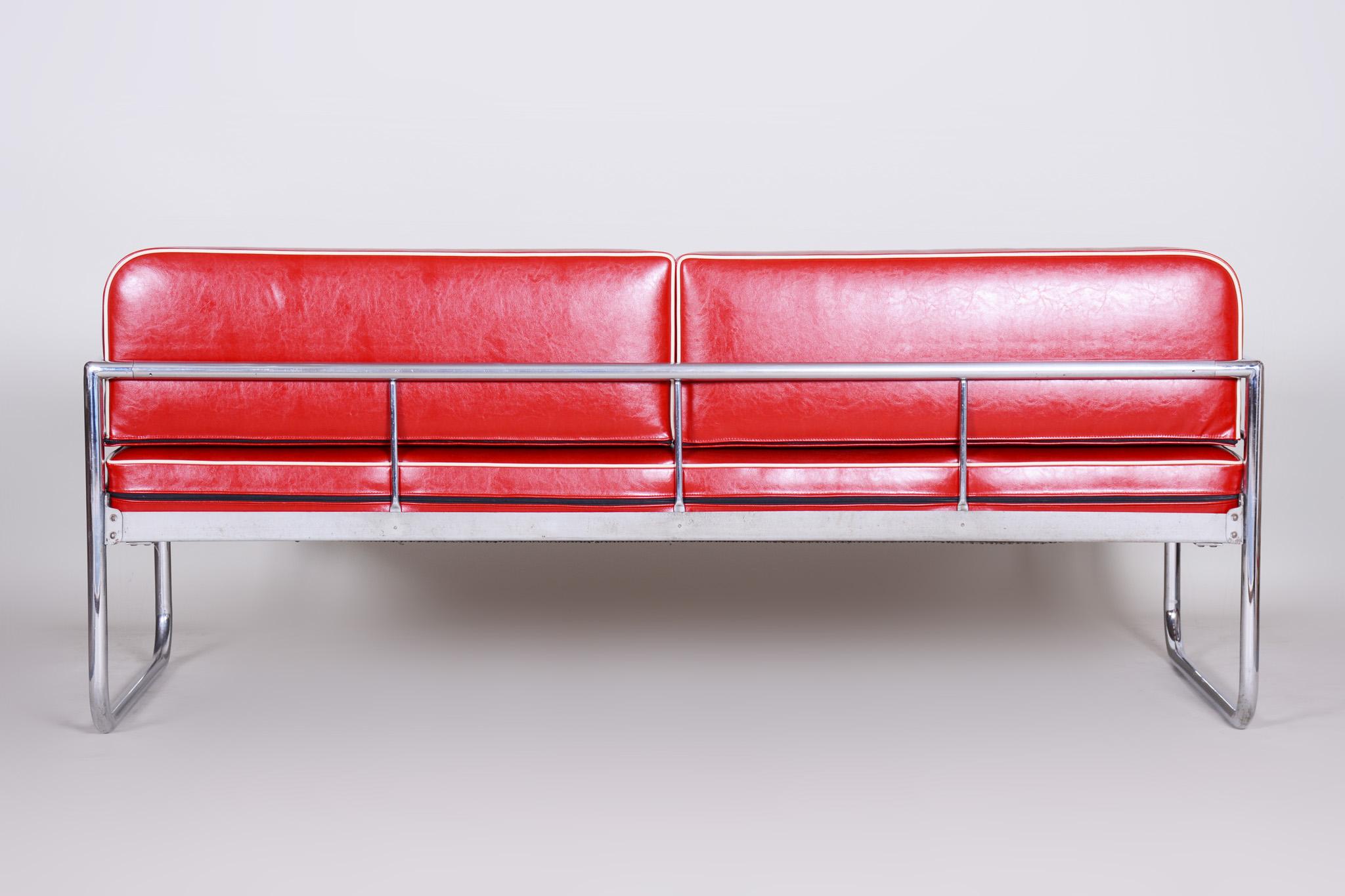 20th Century Czech Bauhaus Red Tubular Chrome Sofa by Hynek Gottwald, New Upholstery, 1930s For Sale
