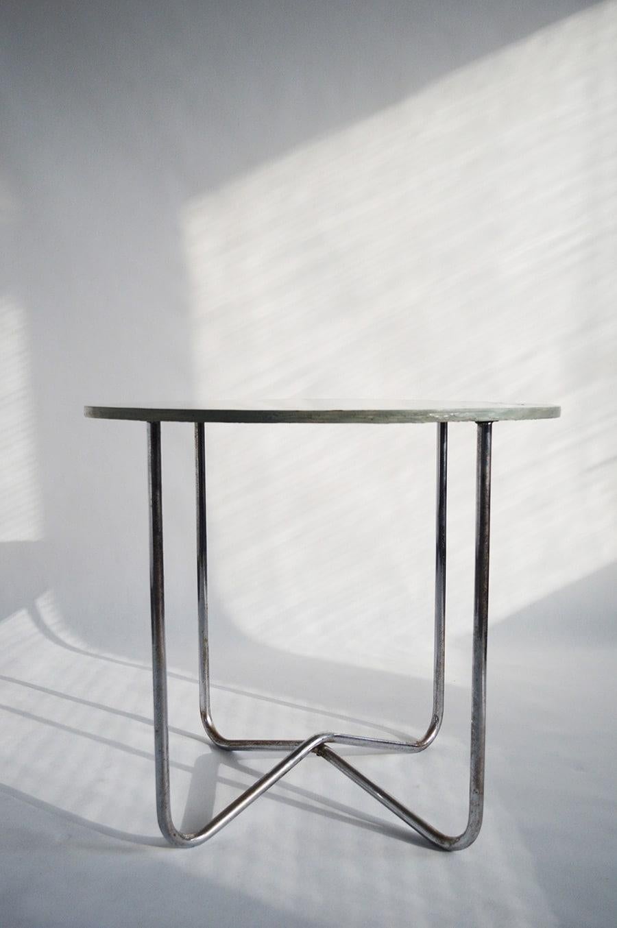Czech Bauhaus Round Tubular Steel and Wood Table by Hynek Gottwald, 1930s