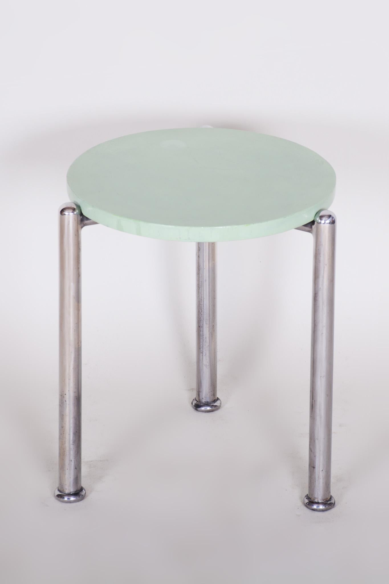 Czech Bauhaus Chrome Small Coffee Table, Lacquered Wood, 1930s, Original Paint In Good Condition In Horomerice, CZ