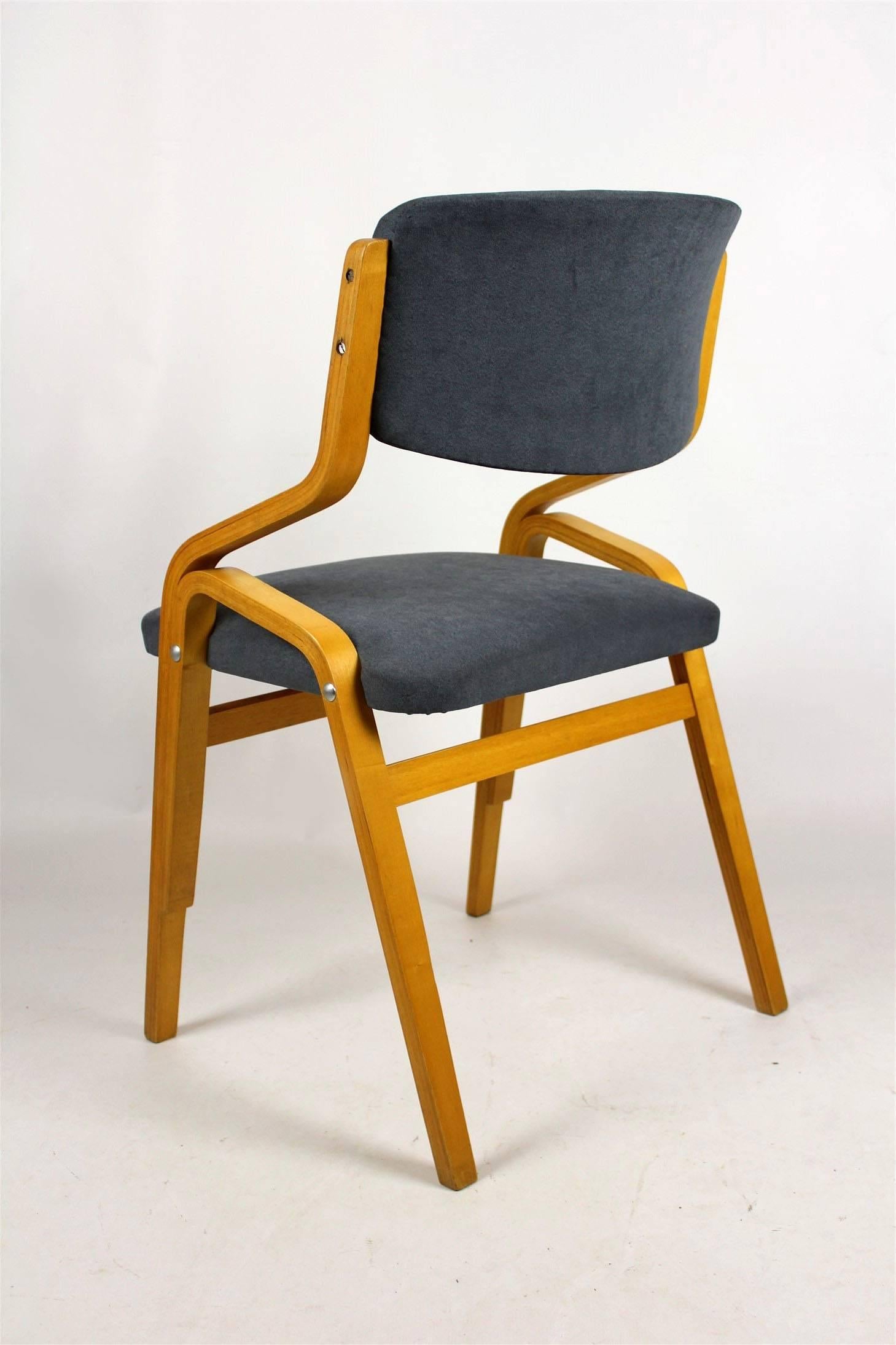 Czech Bent Plywood Chairs from Holesov, 1970s, Set of Four In Good Condition For Sale In Żory, PL
