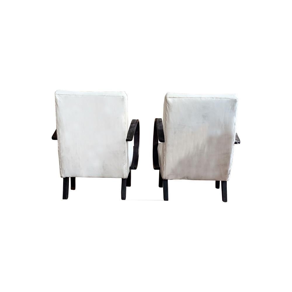 Sillones checos de madera curvada de Jindrich Halabala Moderno de mediados de siglo en venta