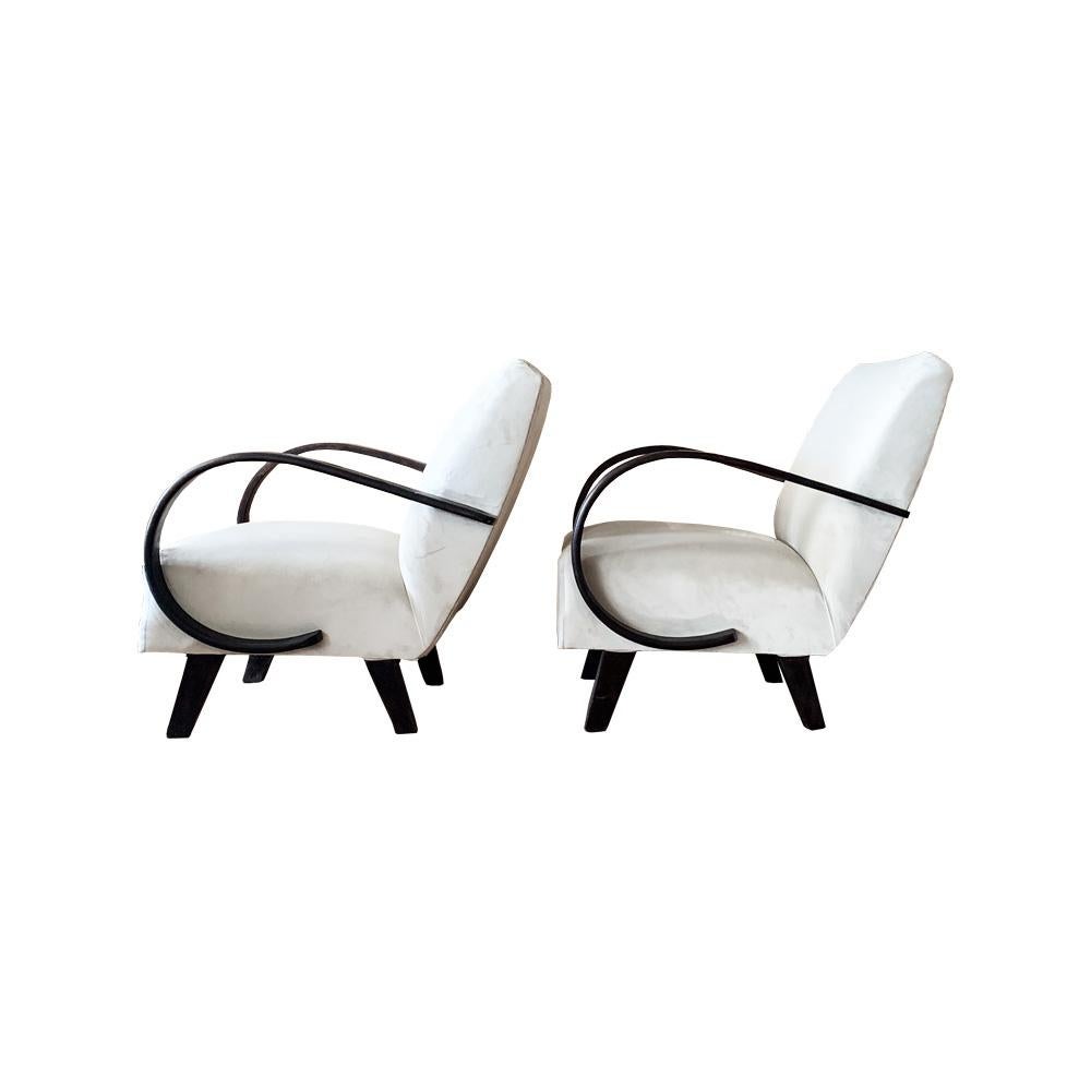 Sillones checos de madera curvada de Jindrich Halabala Checo en venta