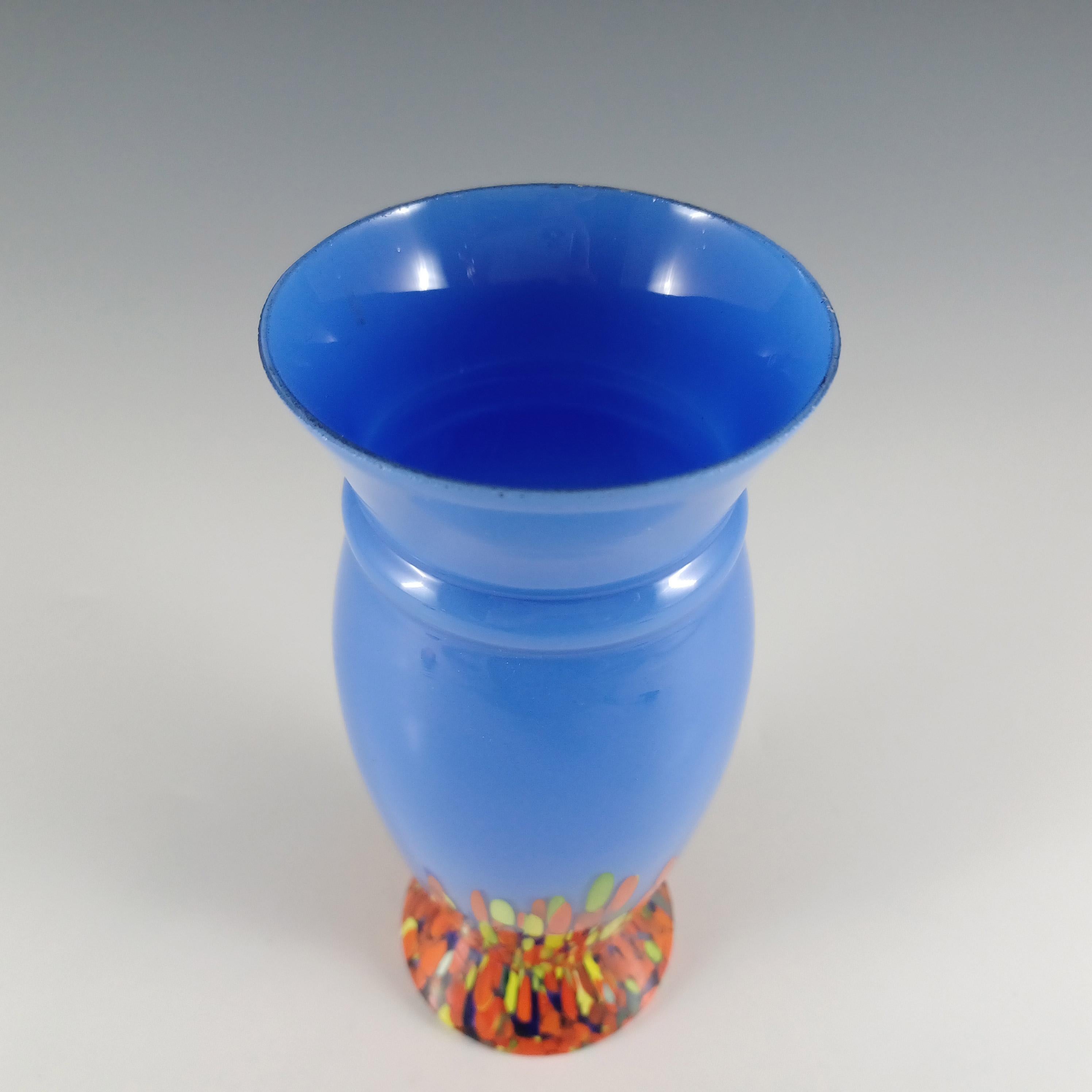 Jarrón checo / bohemio Art Decó de vidrio salpicado azul, rojo y amarillo en Bueno estado para la venta en Bolton, GB