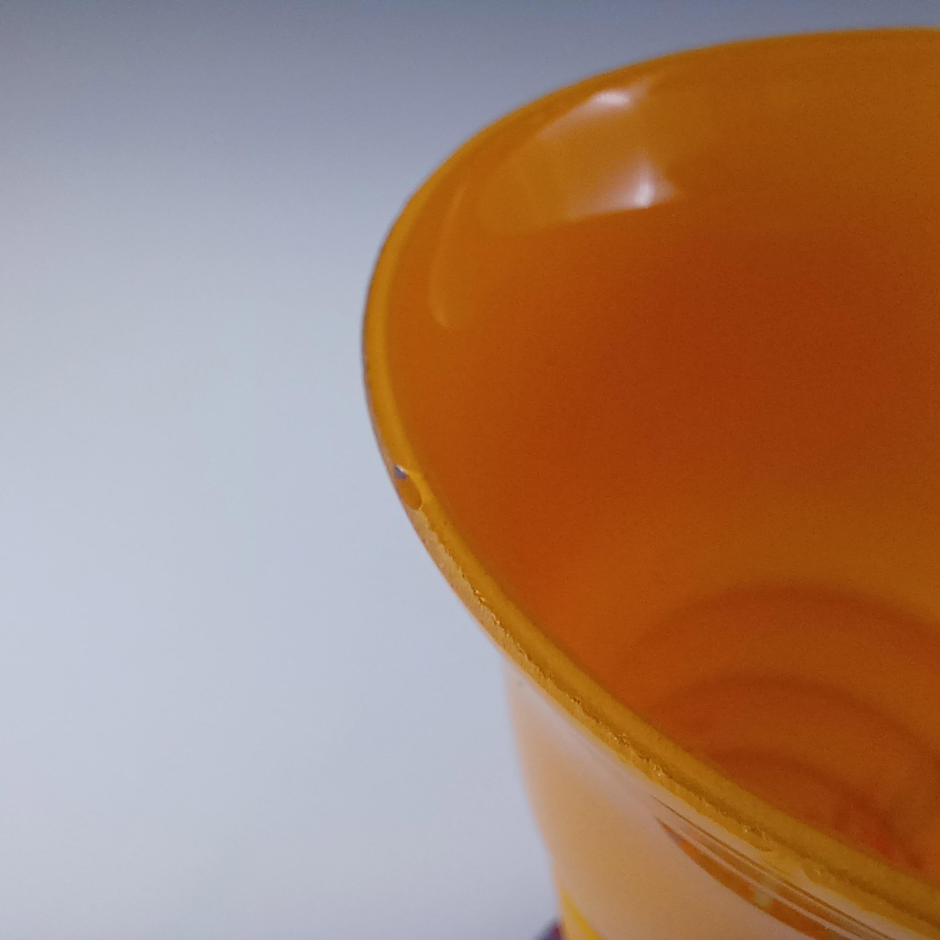 Jarrón checo / bohemio Art Decó de cristal salpicado de naranja en venta 2
