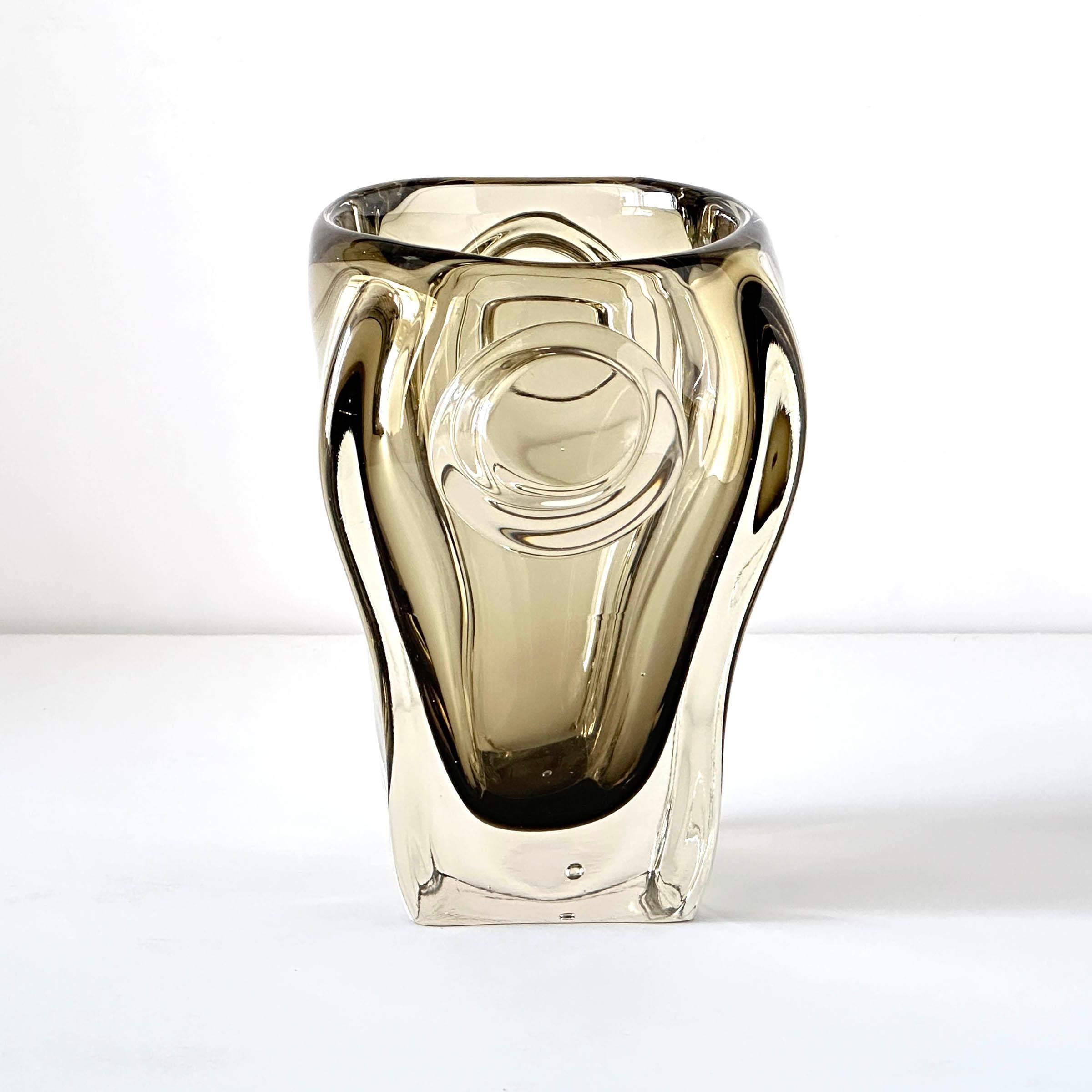 Fantastic heavy art glass ice bucket in the style of Sklo Union Rosice or Sklarna Chřibská Glassworks. Czech art glass at its best, and functional too. Soft asymmetrical organic form with handles on either side. Smoky warm gray encased in clear