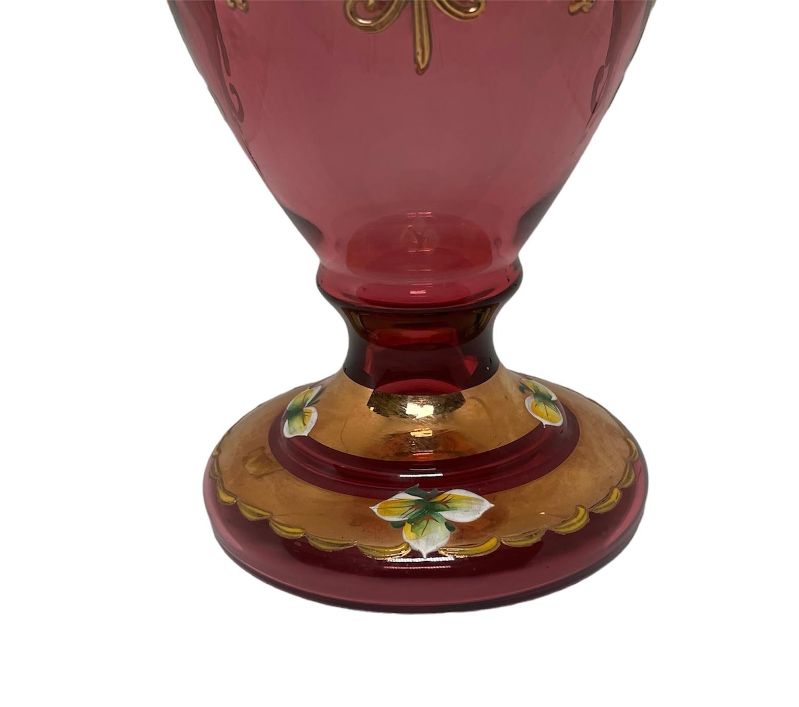 Vase en verre d'art doré de Bohème tchèque en vente 1