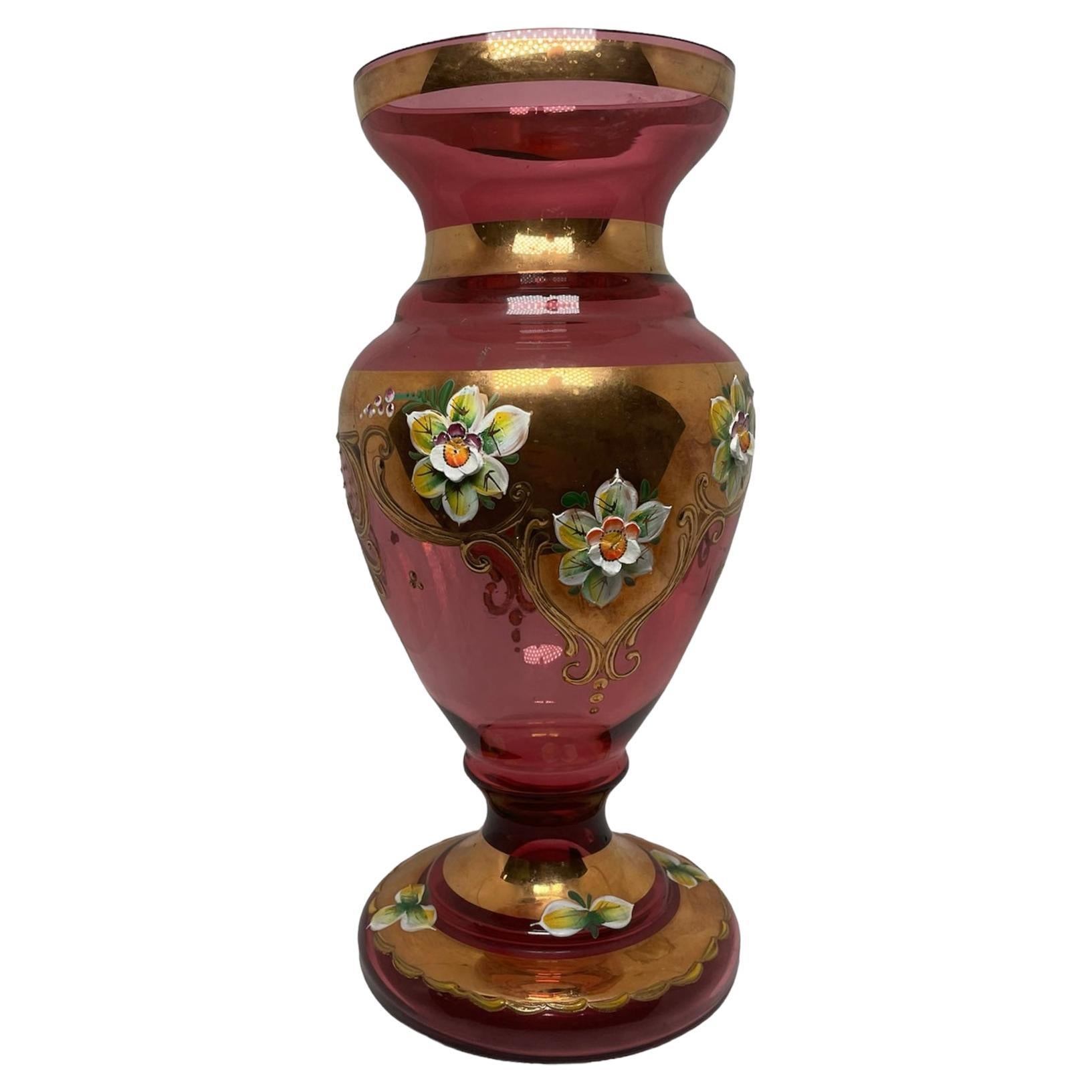 Vase en verre d'art doré de Bohème tchèque en vente