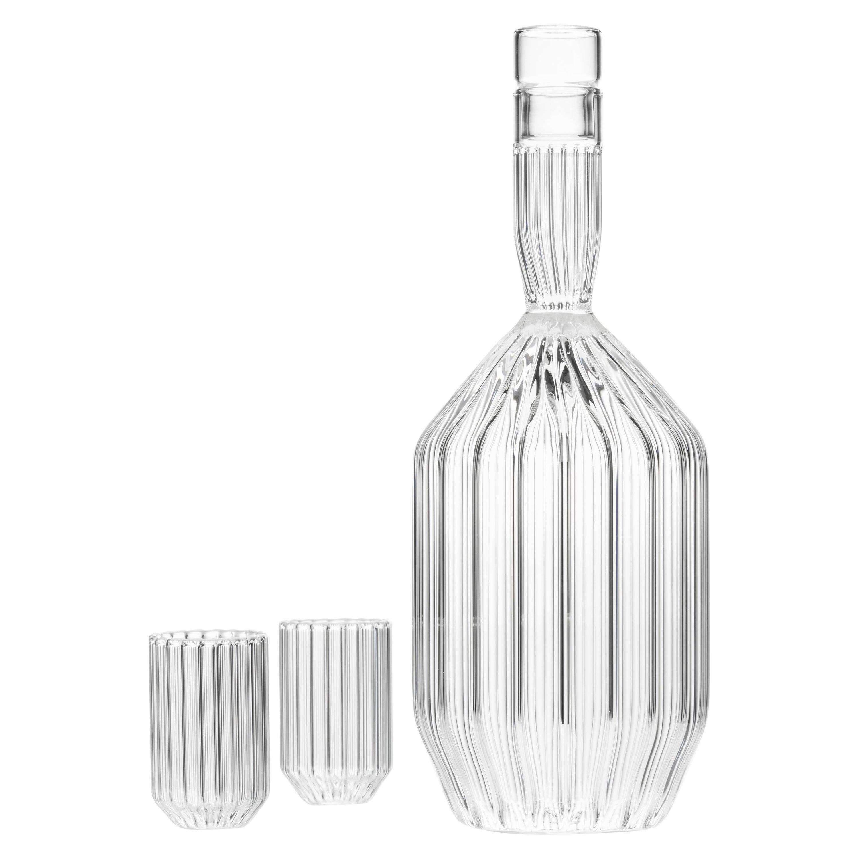 Set de deux verres à liqueur et d'une carafe à décanter transparente AM Contemporary en stock en vente