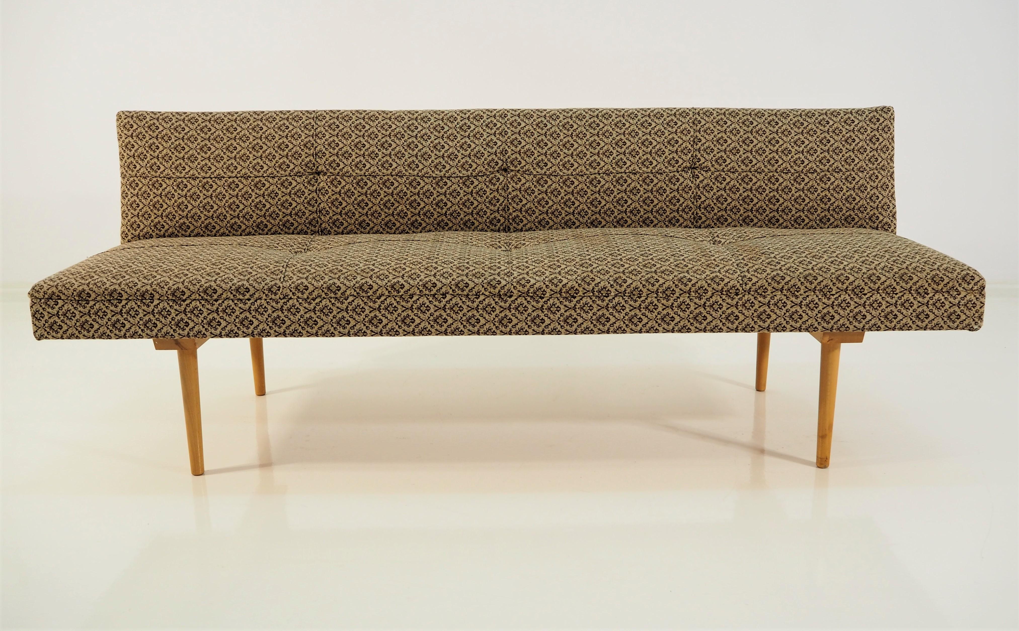 Czech Daybed by Miroslav Navratil for Tatra, 1960s (Moderne der Mitte des Jahrhunderts)