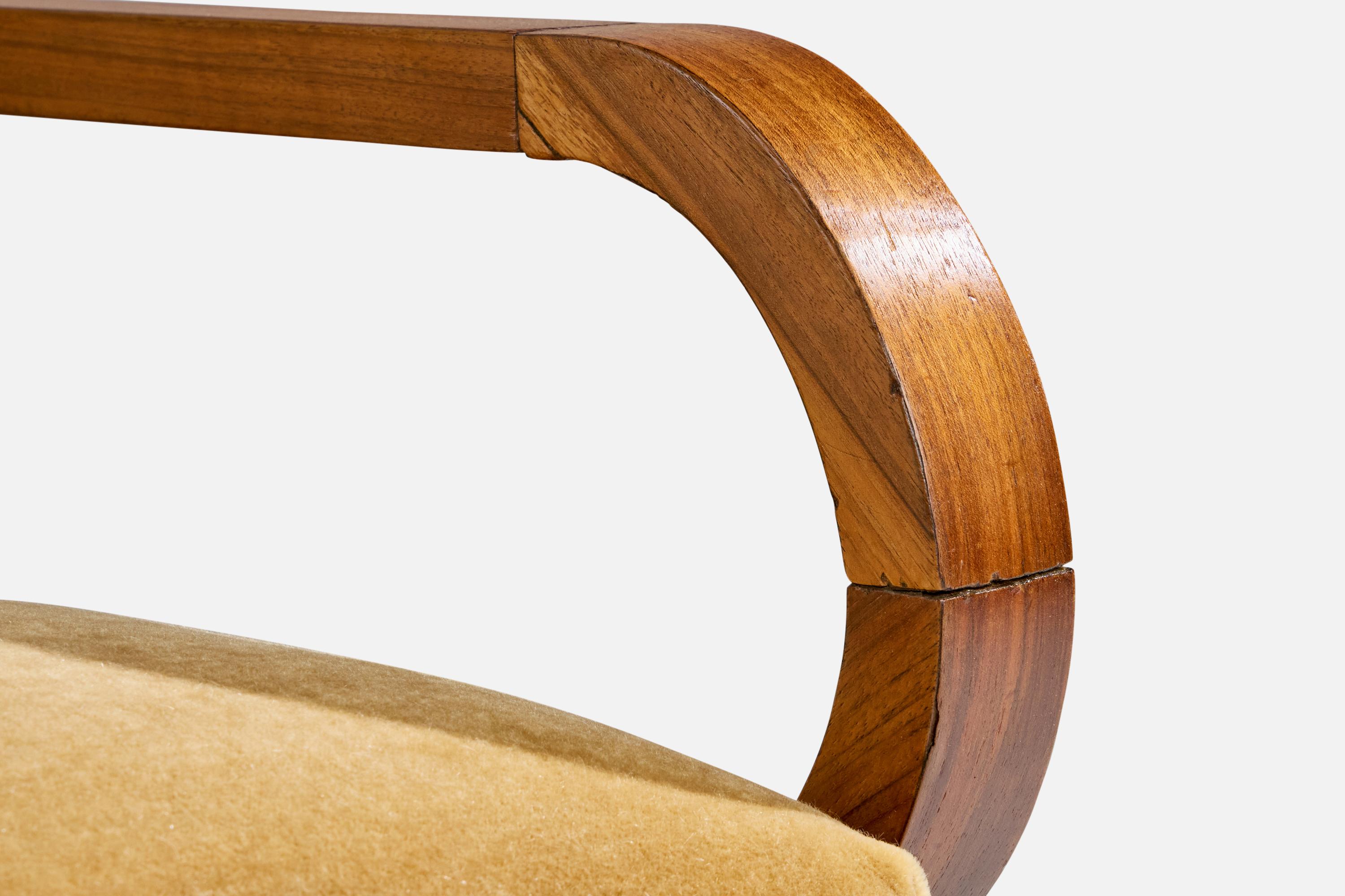 Design/One, chaises longues, Wood, velours, République tchèque, années 1930 Bon état - En vente à High Point, NC