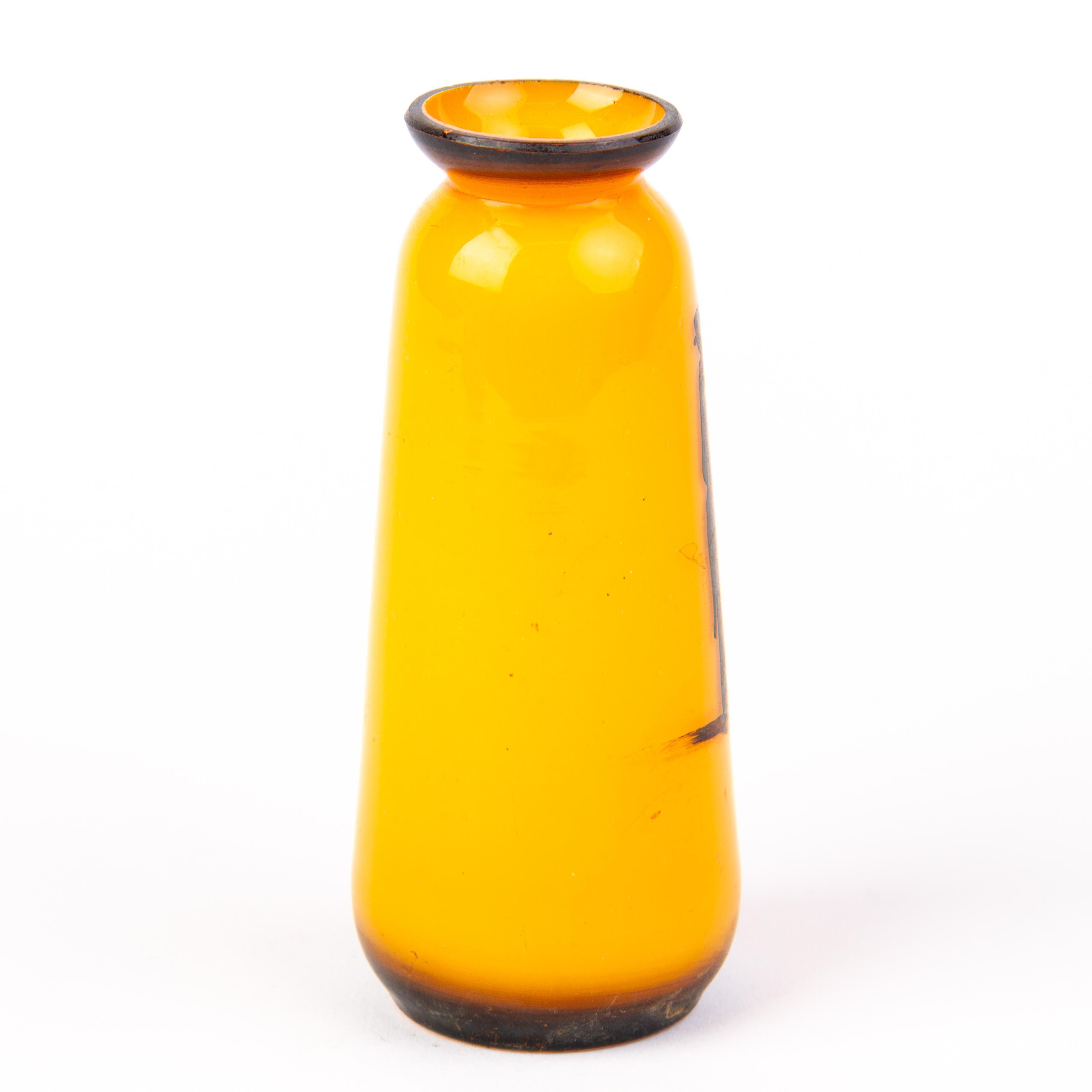 In good condition
From a private collection
Czech Enamel Silhouette Tango Glass Spill Vase