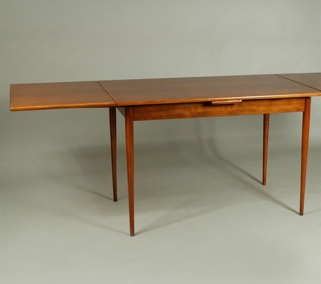 20th Century Czech Extendable Dining Table, 1970s For Sale