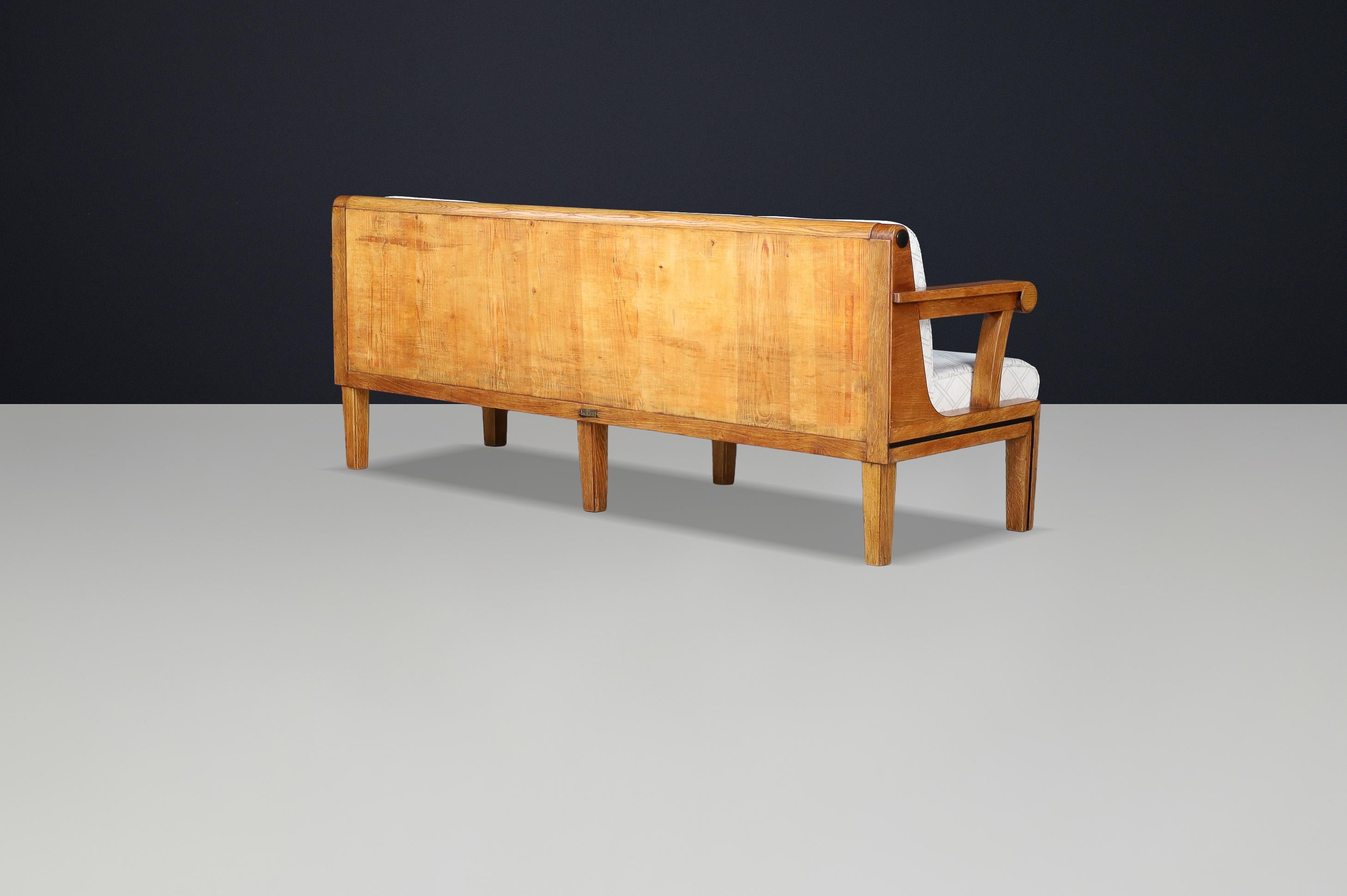 Czech Functionalist Oak Three-Seat Sofa, Czechoslovakia, 1930s For Sale 6