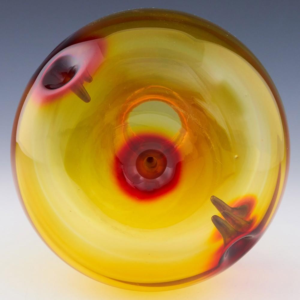 Skulpturale Granatvase aus tschechischem Glas, entworfen von Pavel Hlava, um 1965 im Angebot 1