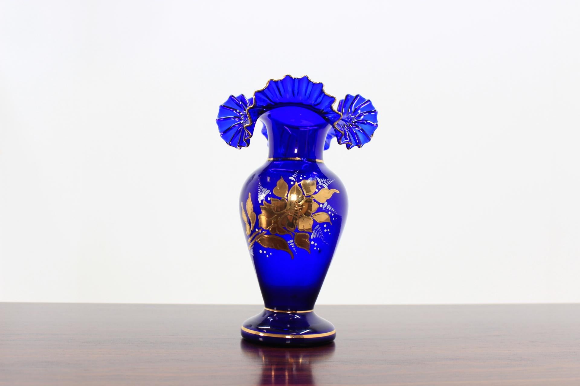 Vase en verre tchèque par Novoborské sklo, 1970 Bon état - En vente à Praha, CZ