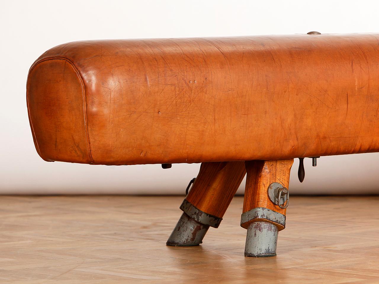 Czech Gymnastics Pommel Horse Bench Long, 1930s In Good Condition In Wien, AT